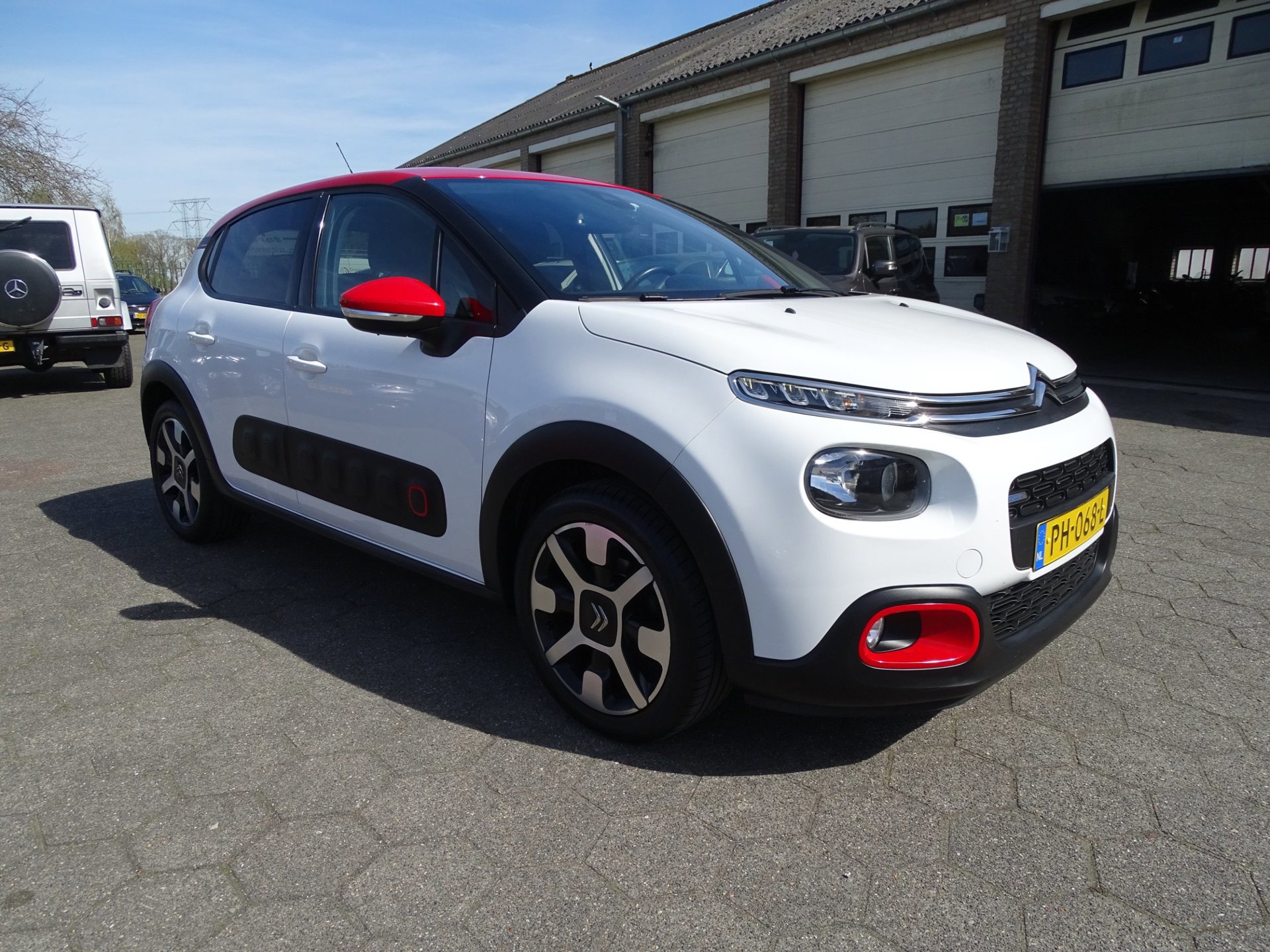 Citroen C3 1.2 PureTech Shine (2017), foto 2