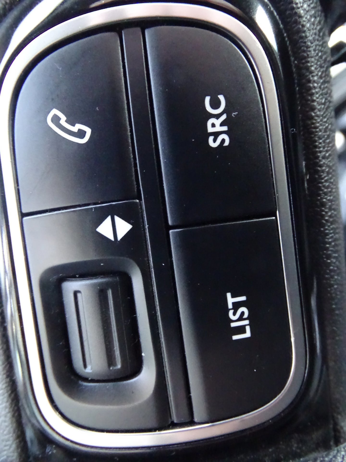 Citroen C3 1.2 PureTech Shine (2017), foto 16