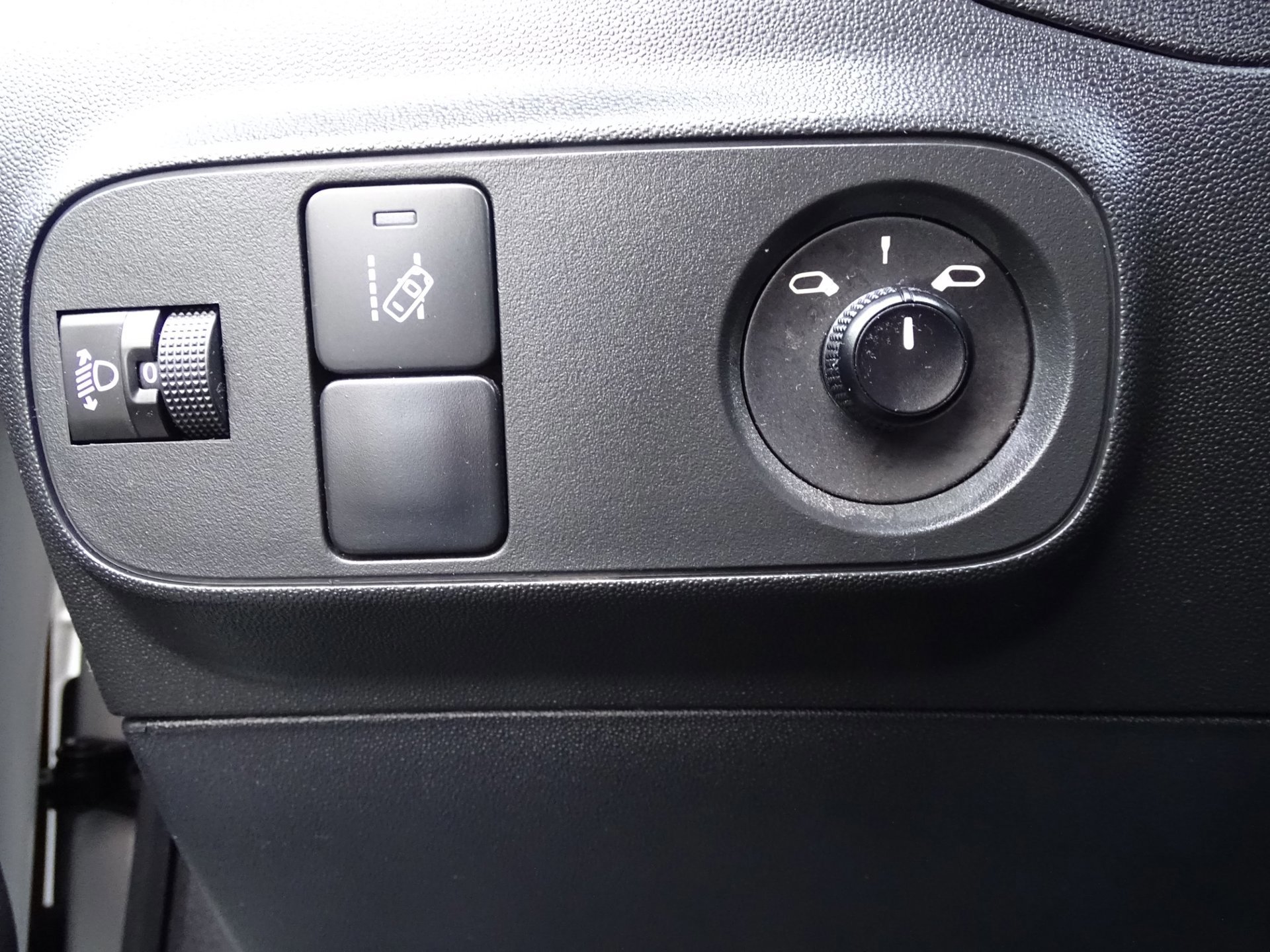 Citroen C3 1.2 PureTech Shine (2017), foto 18