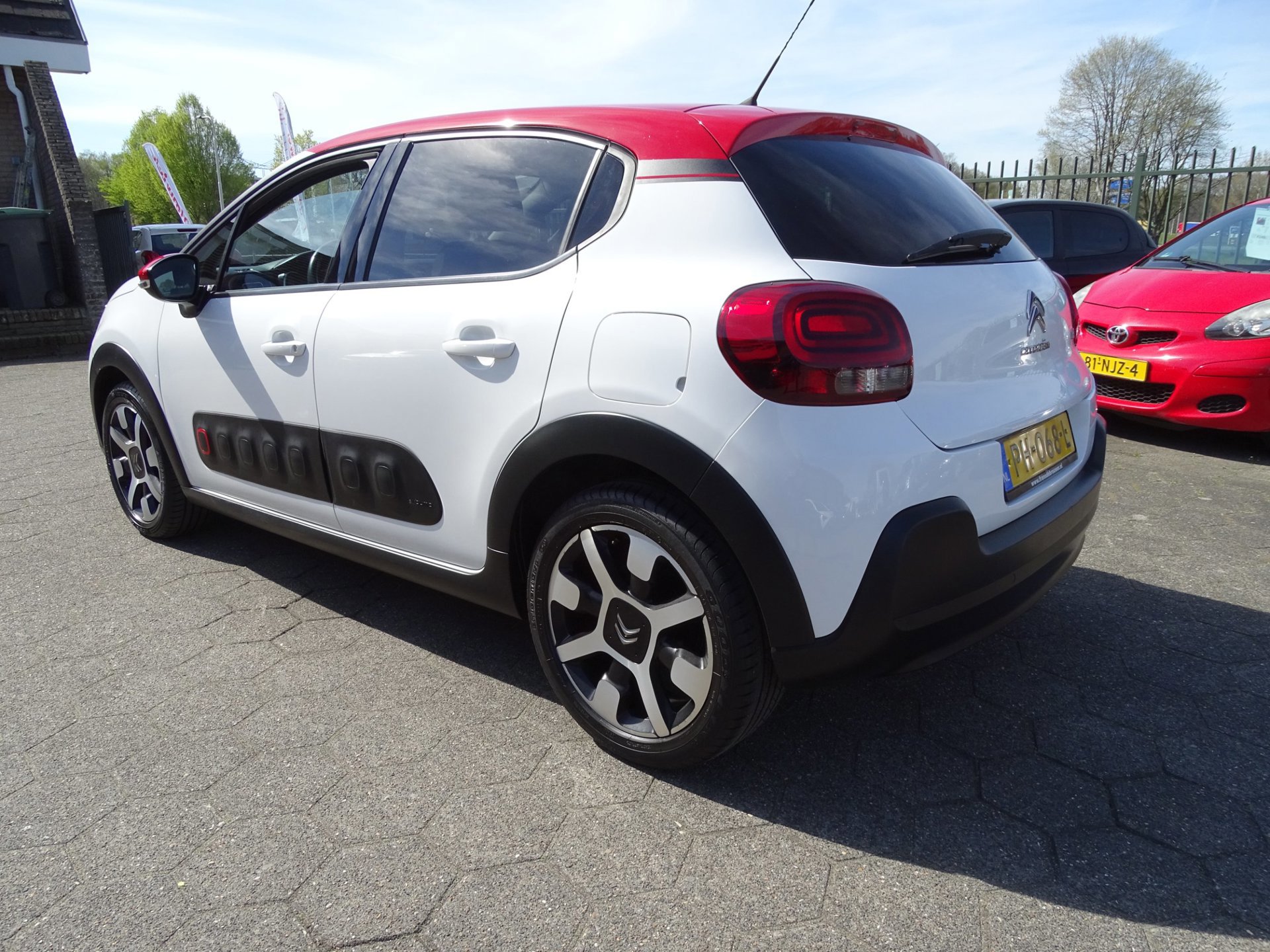 Citroen C3 1.2 PureTech Shine (2017), foto 4