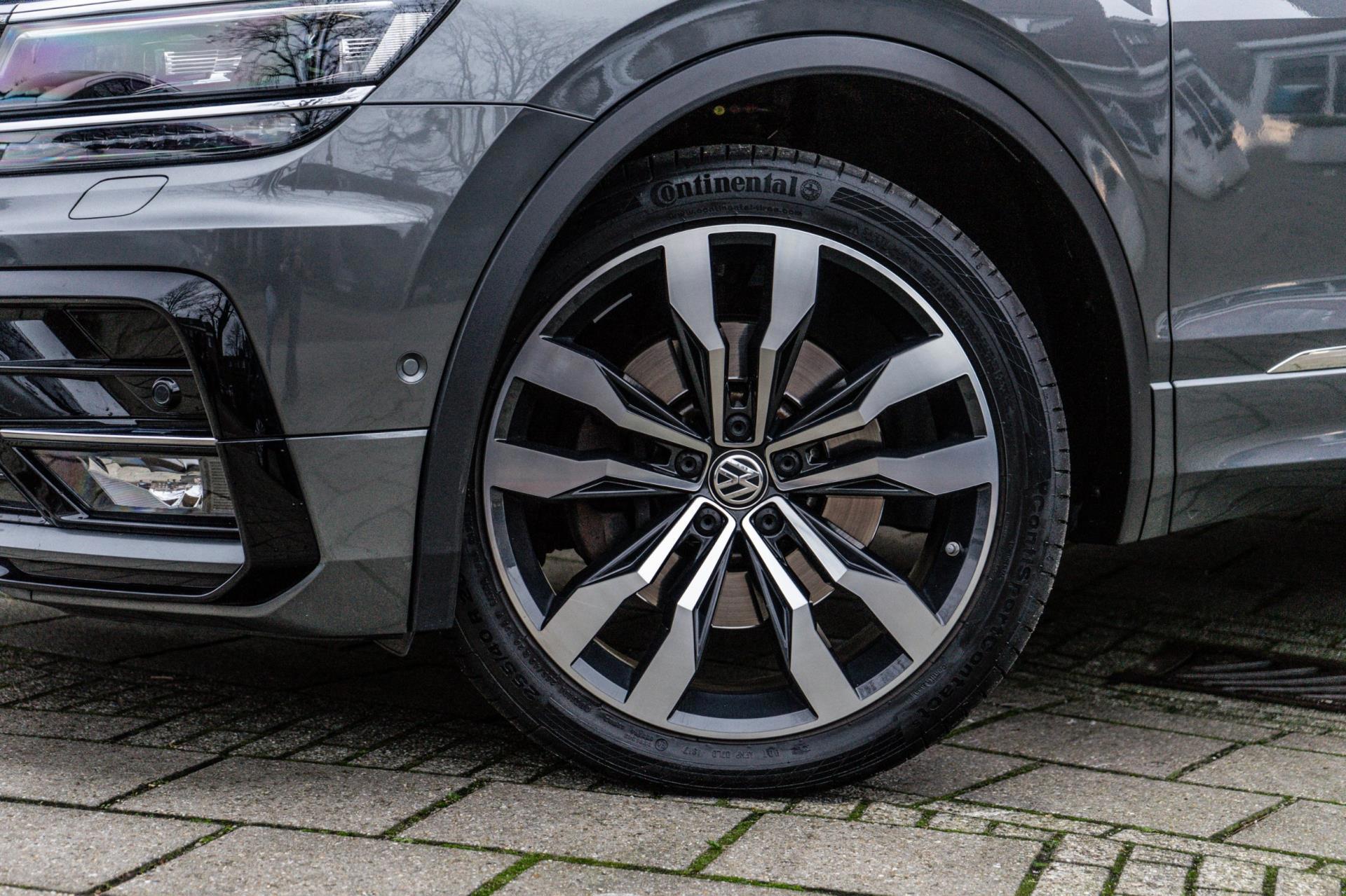 Volkswagen Tiguan 2.0 TSI 220PK 4Motion R Line (2017), foto 3