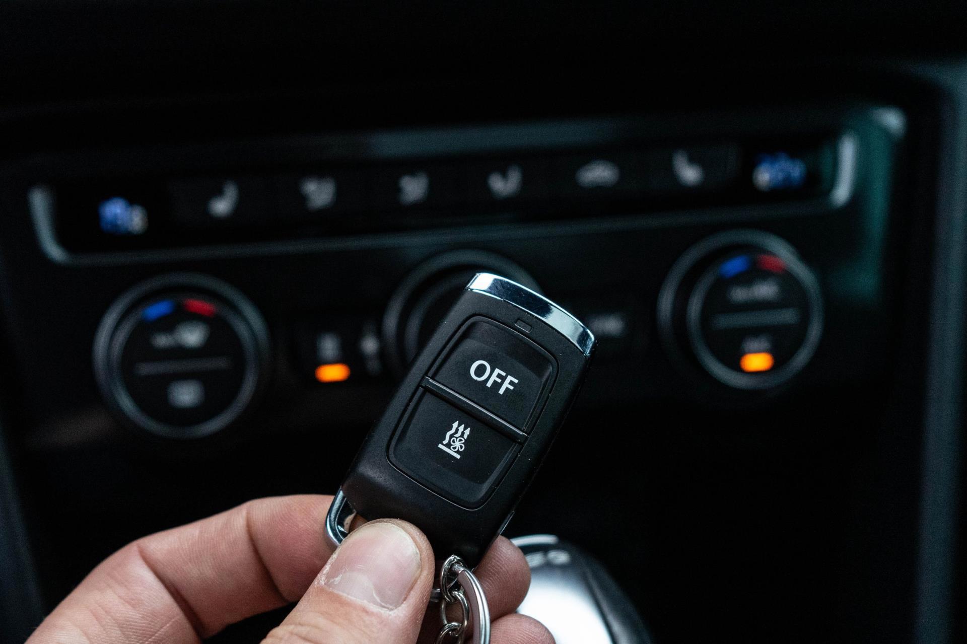 Volkswagen Tiguan 2.0 TSI 220PK 4Motion R Line (2017), foto 34