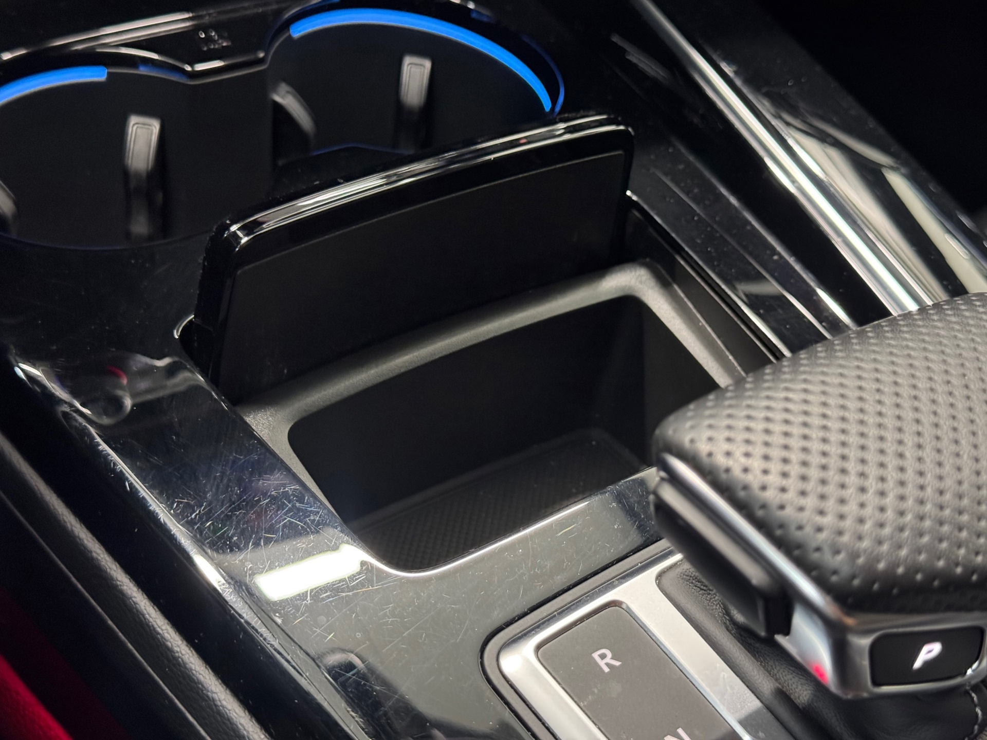 Audi A4 Avant 40 TFSI S edition Competition (2022), foto 24