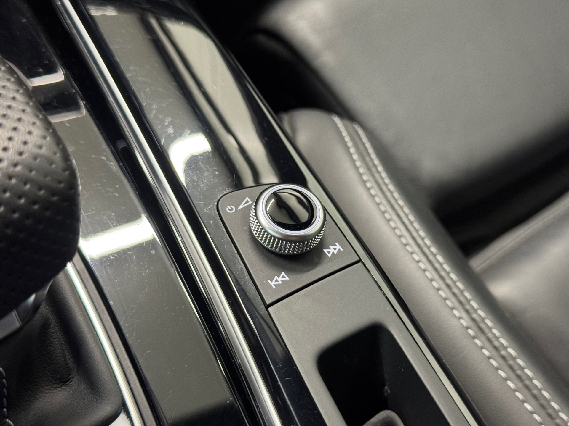 Audi A4 Avant 40 TFSI S edition Competition (2022), foto 26