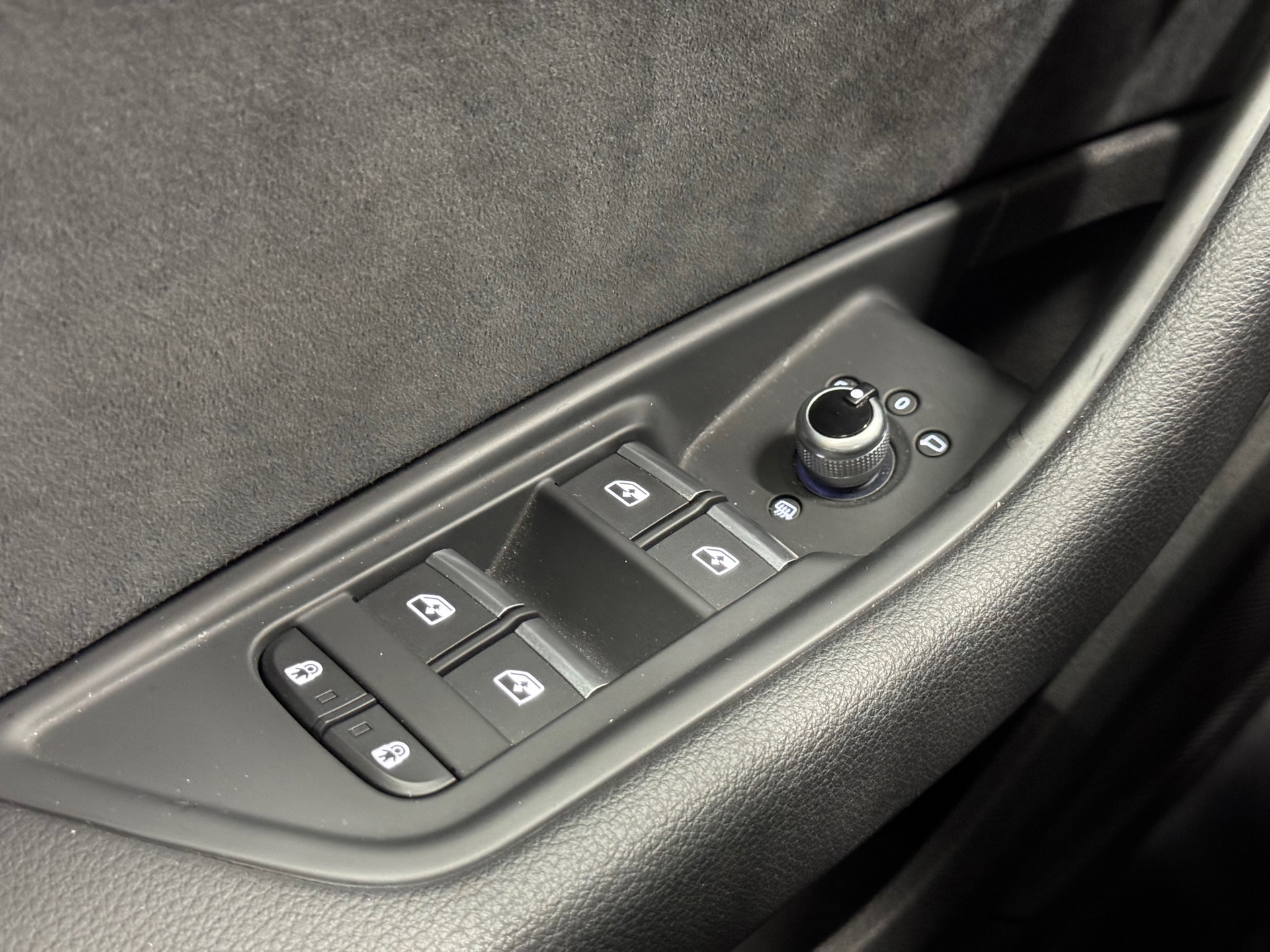 Audi A4 Avant 40 TFSI S edition Competition (2022), foto 29