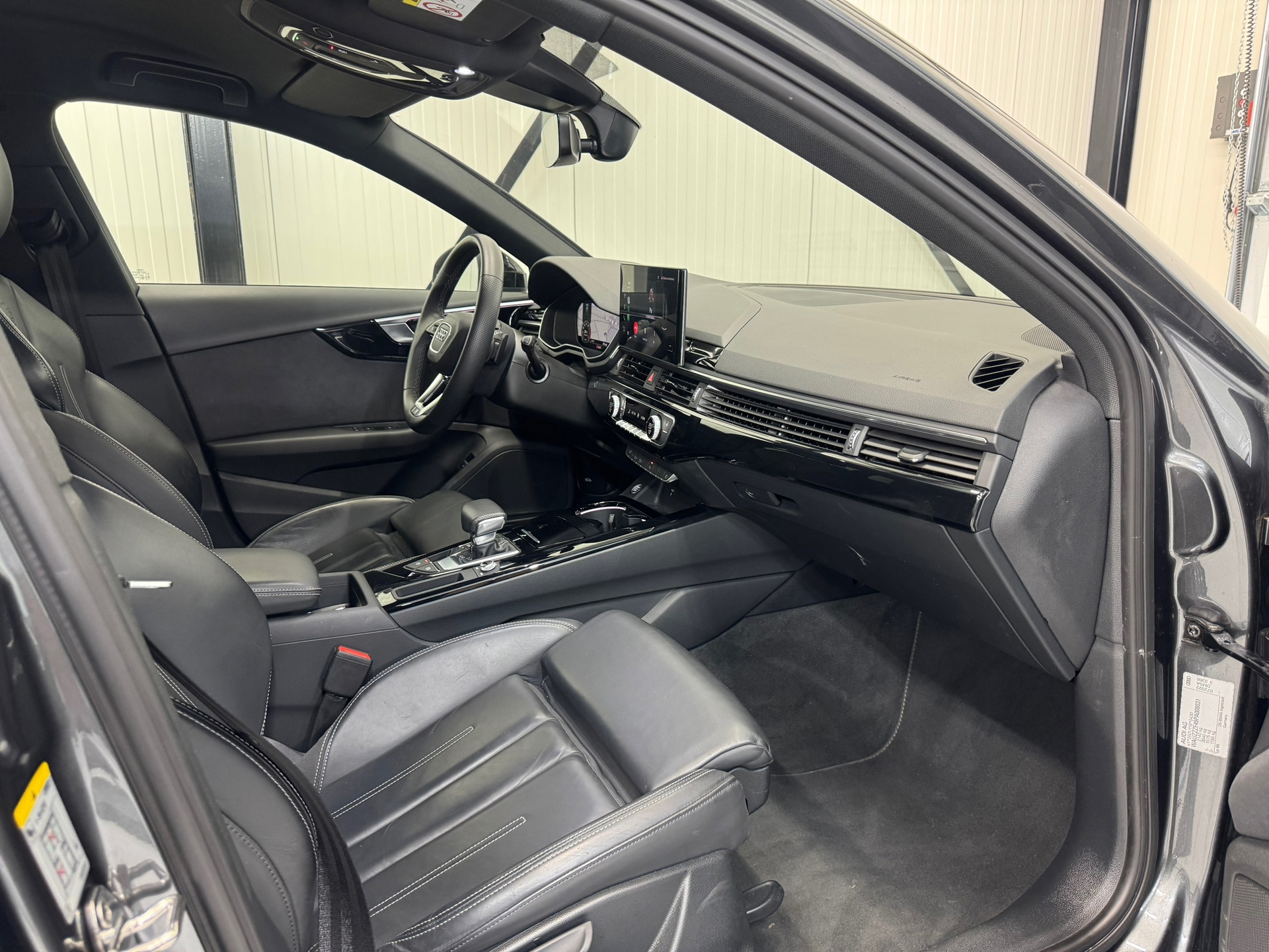 Audi A4 Avant 40 TFSI S edition Competition (2022), foto 7
