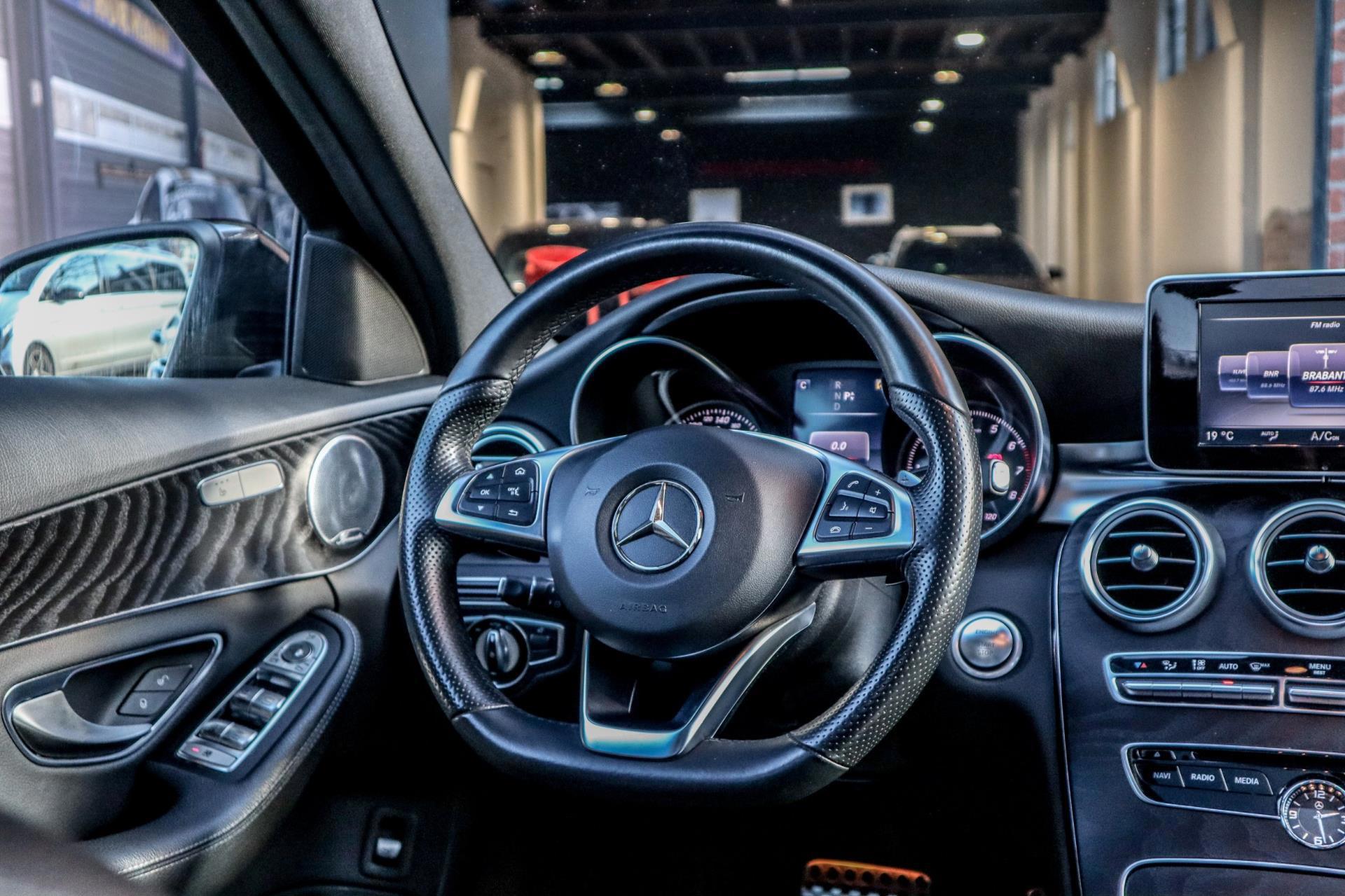 Mercedes-Benz C-klasse 250 AMG Night (2016), foto 12