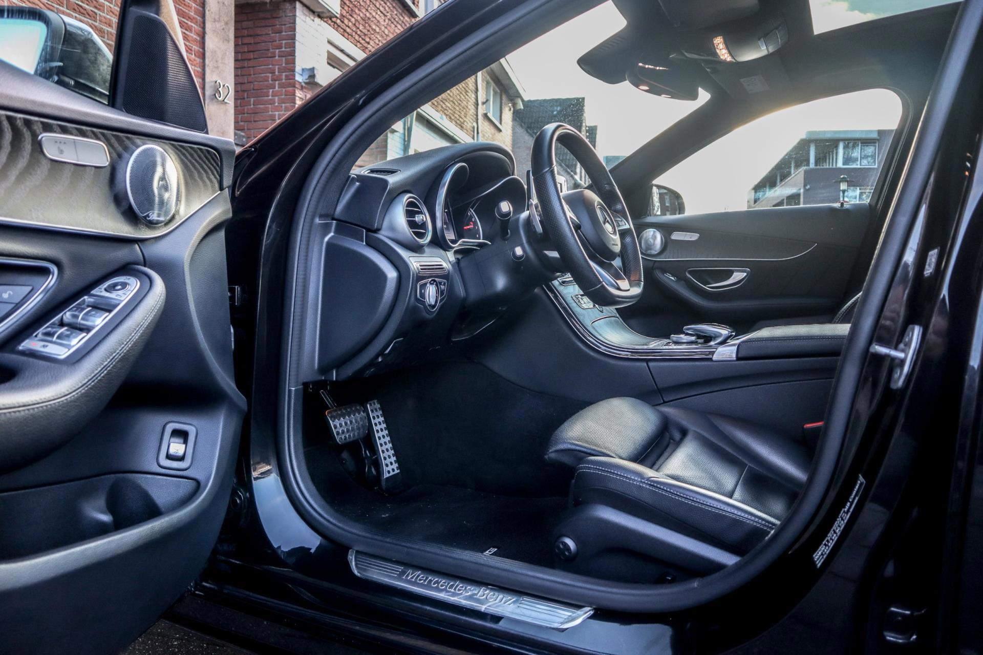 Mercedes-Benz C-klasse 250 AMG Night (2016), foto 14