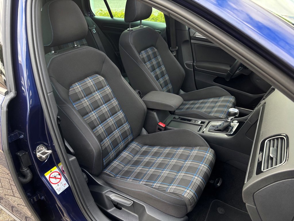 Volkswagen Golf 1.4 TSI GTE PHEV DSG (2018), foto 10