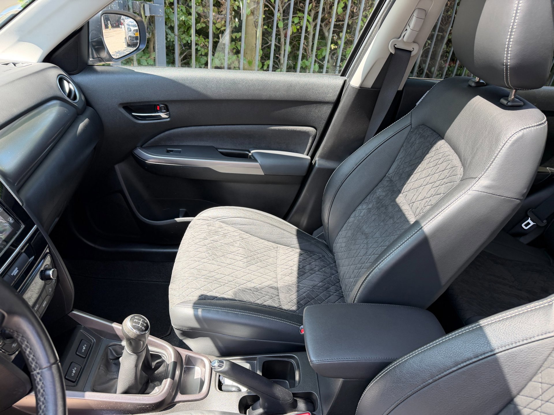 Suzuki Vitara 1.0 Boosterjet Comfort (2019), foto 31