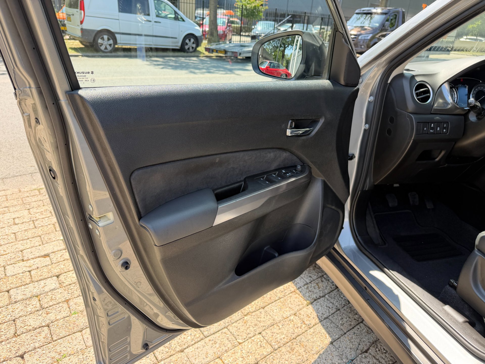 Suzuki Vitara 1.0 Boosterjet Comfort (2019), foto 36