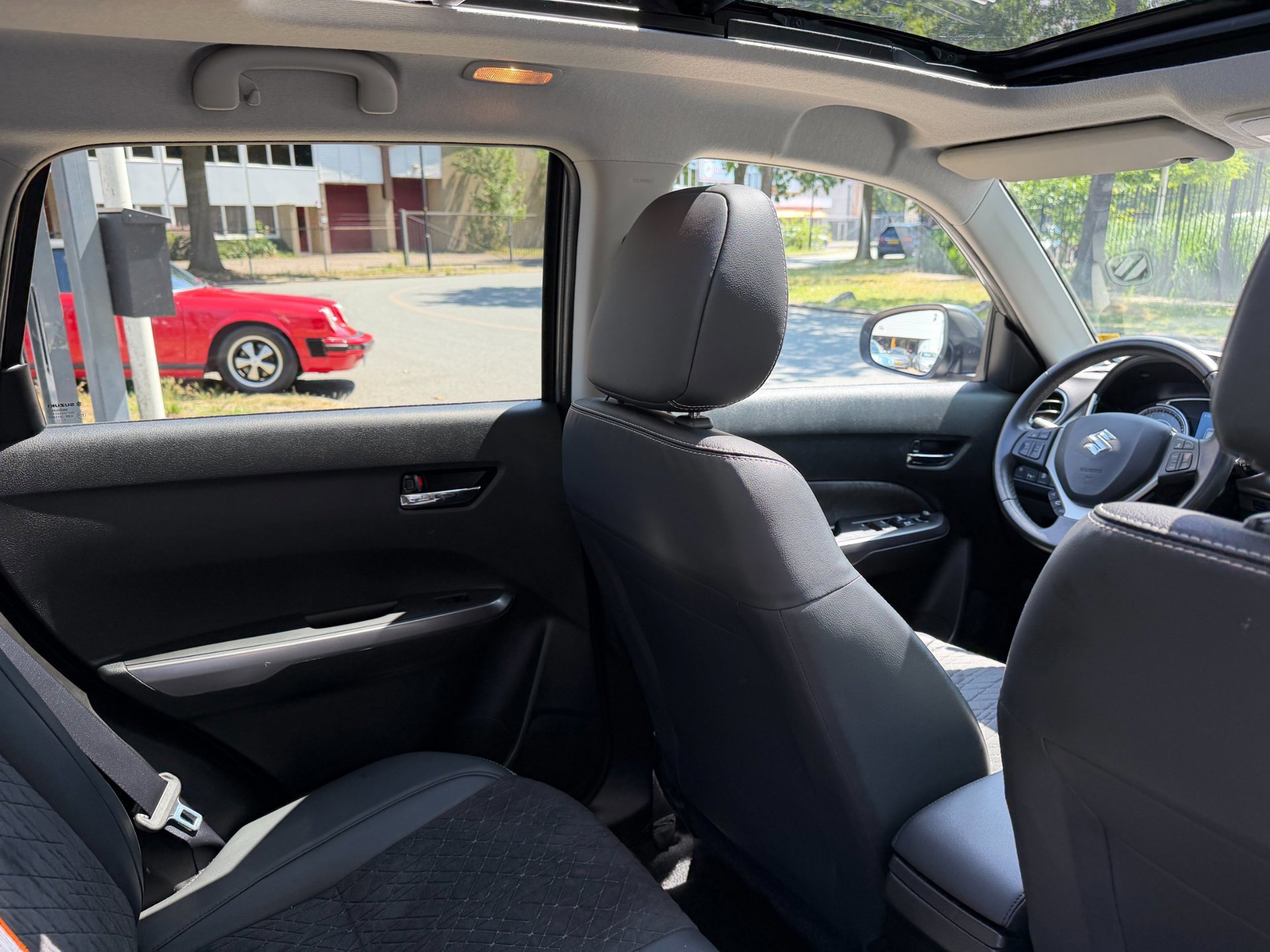 Suzuki Vitara 1.0 Boosterjet Comfort (2019), foto 57