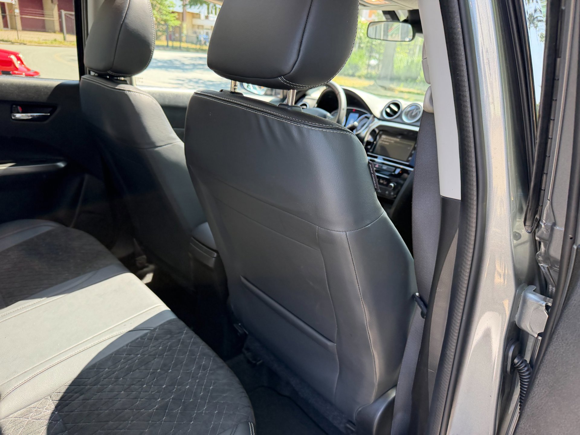 Suzuki Vitara 1.0 Boosterjet Comfort (2019), foto 58