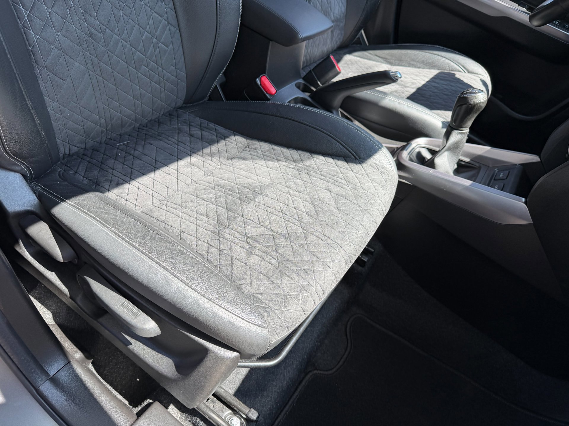 Suzuki Vitara 1.0 Boosterjet Comfort (2019), foto 70