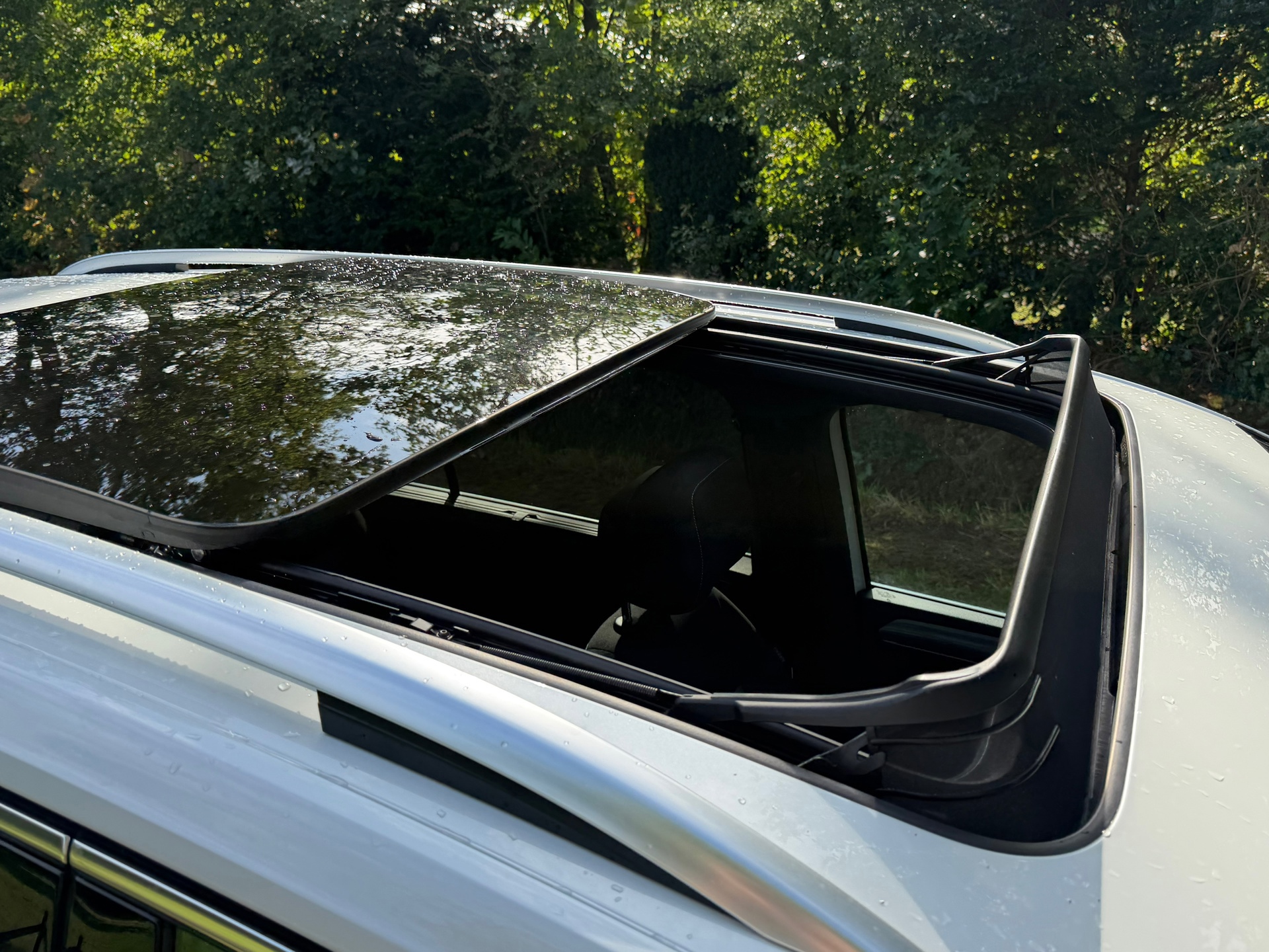 Volkswagen Touran 1.8 TSI R-Line (2016), foto 11