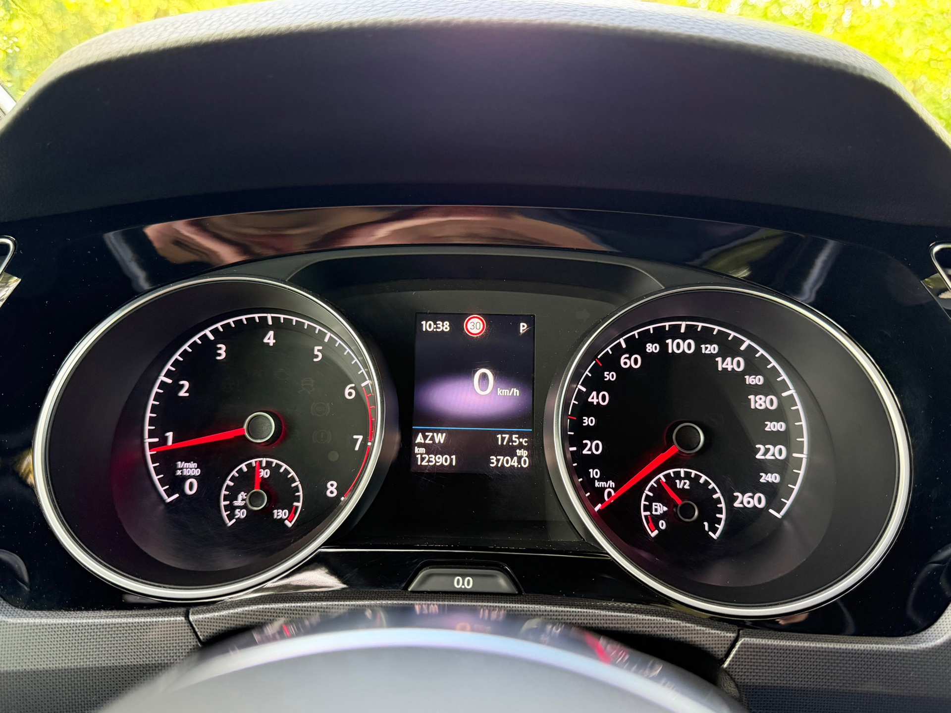 Volkswagen Touran 1.8 TSI R-Line (2016), foto 24