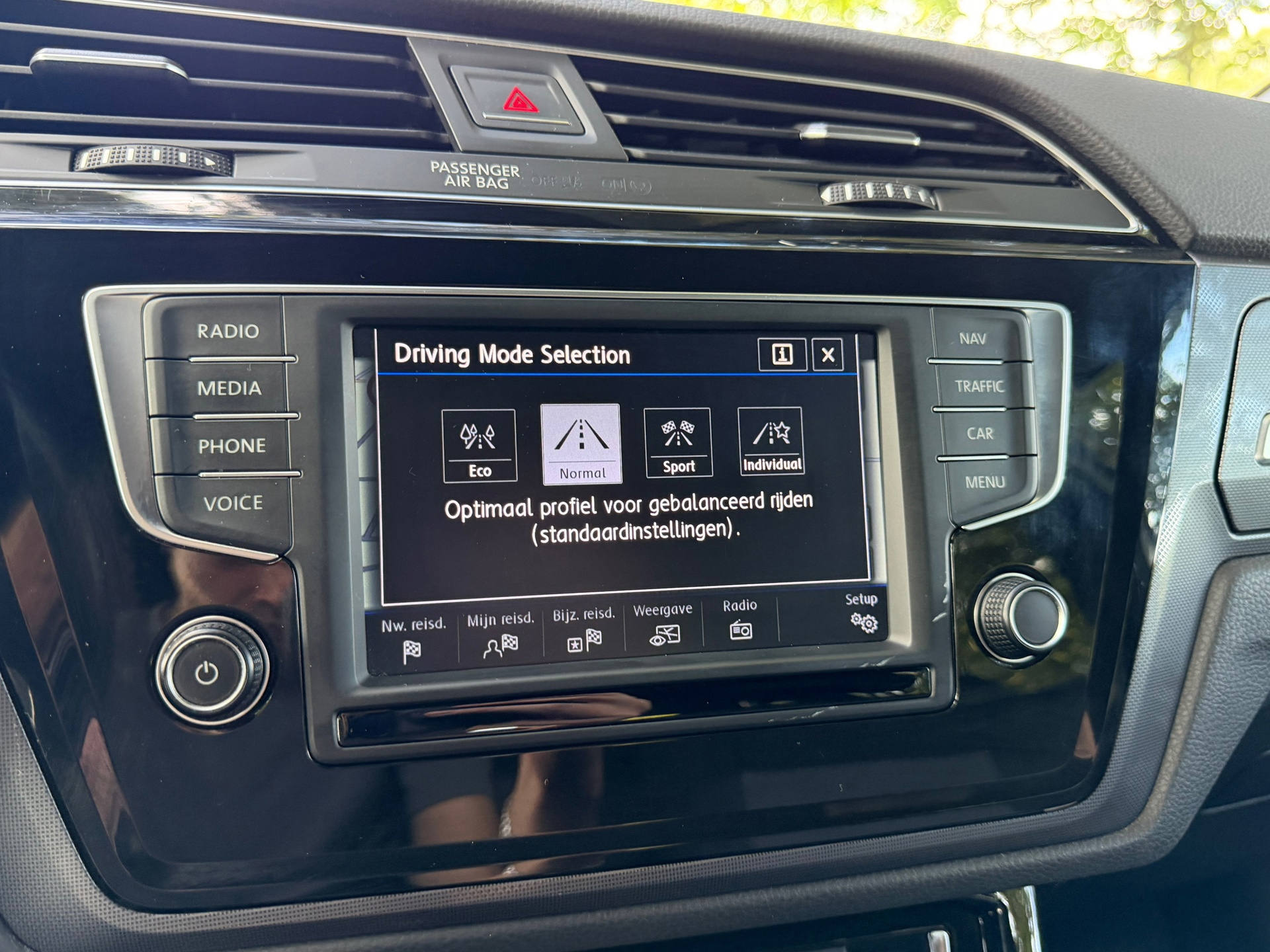 Volkswagen Touran 1.8 TSI R-Line (2016), foto 28