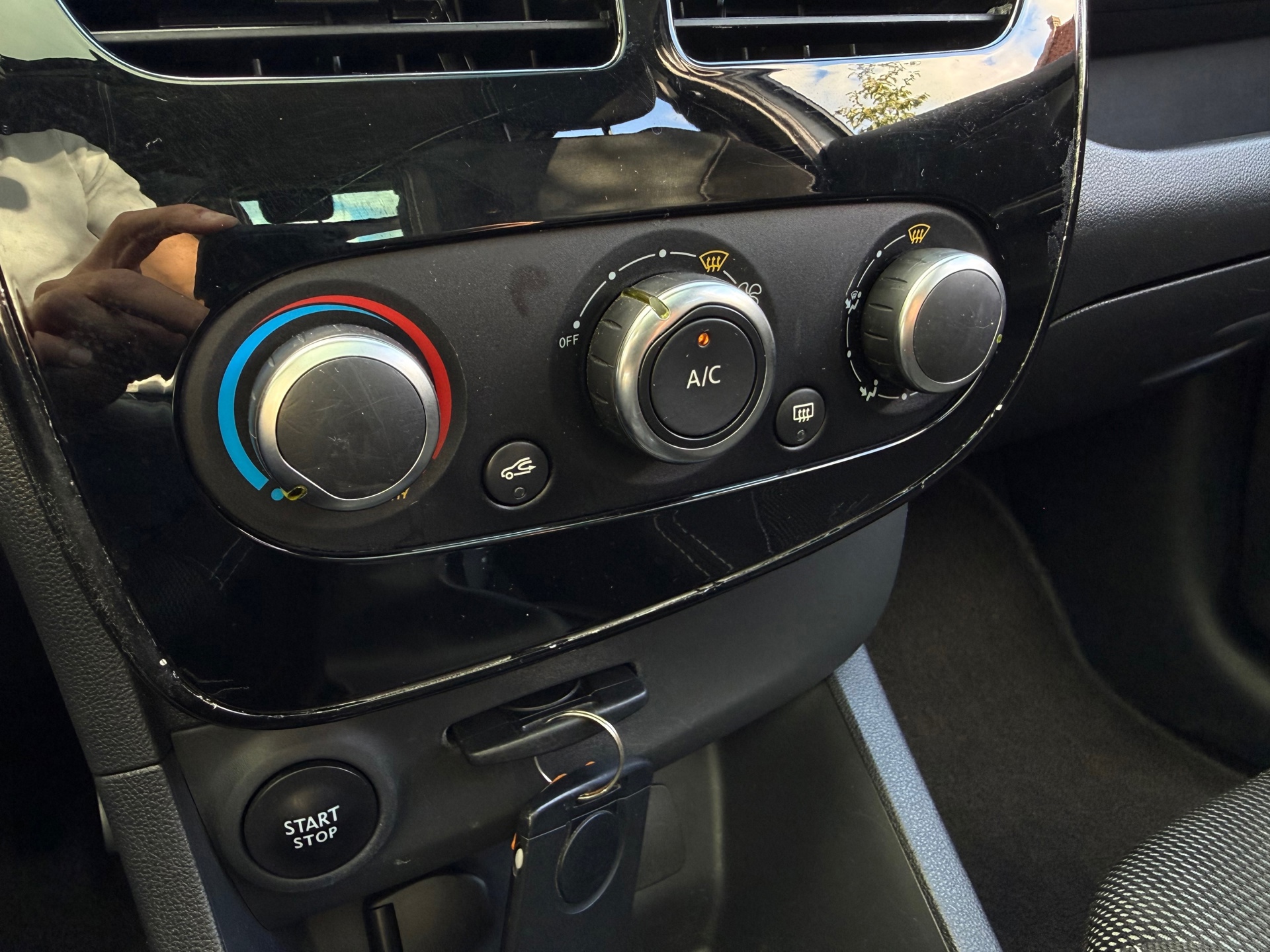 Renault Clio 0.9 TCe Dynamique (2016), foto 11