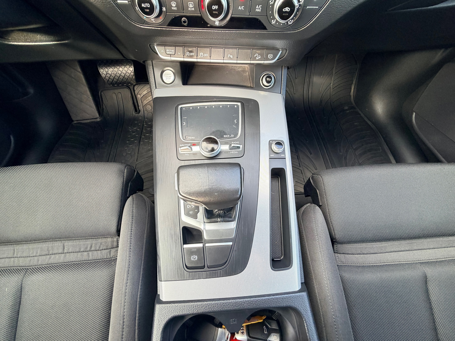 Audi Q5 2.0 TDI quattro Design Pro Line (2017), foto 20