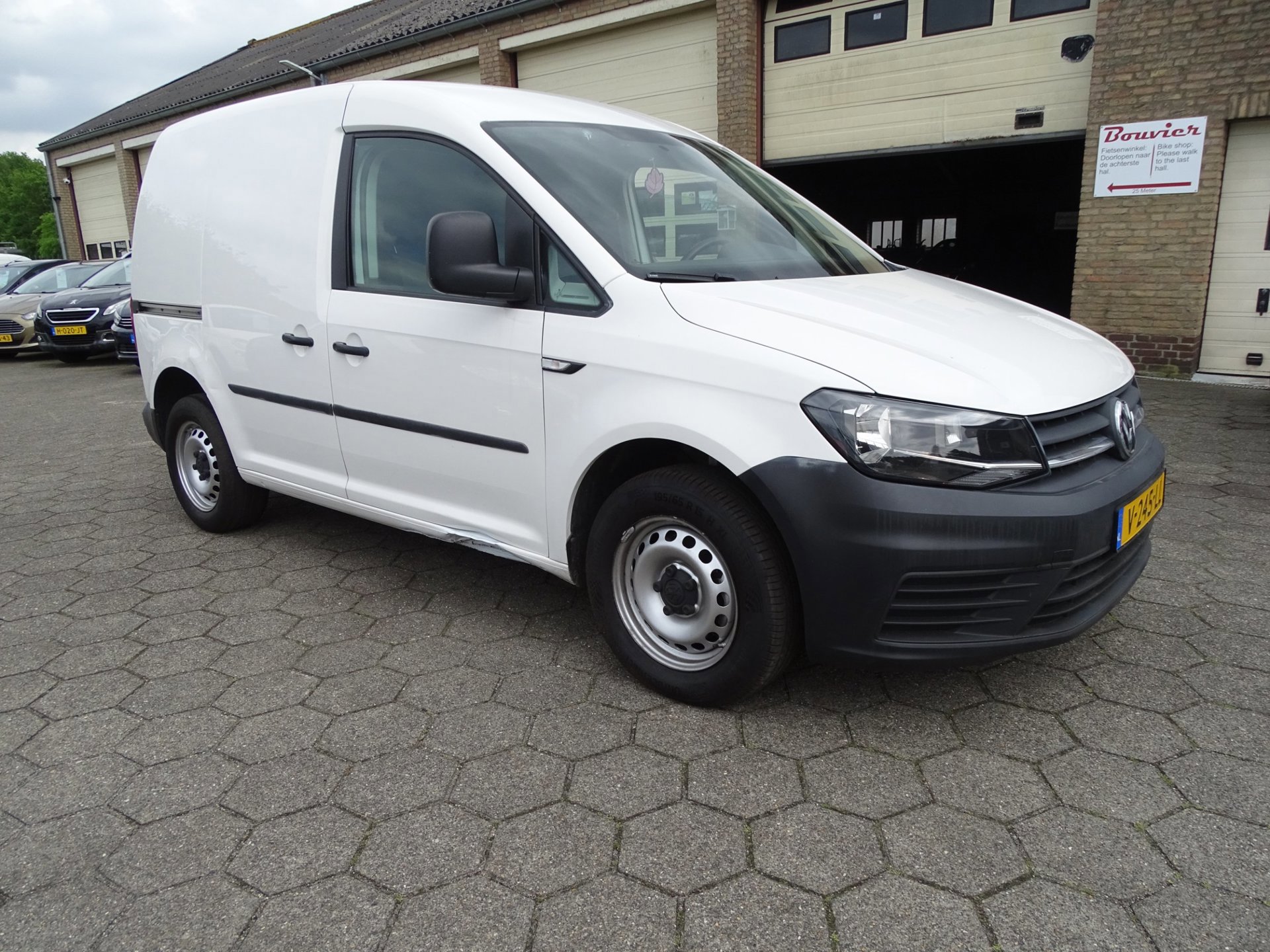 Volkswagen Caddy 2.0 TDI L1H1 BMT Trendline (2018), foto 2