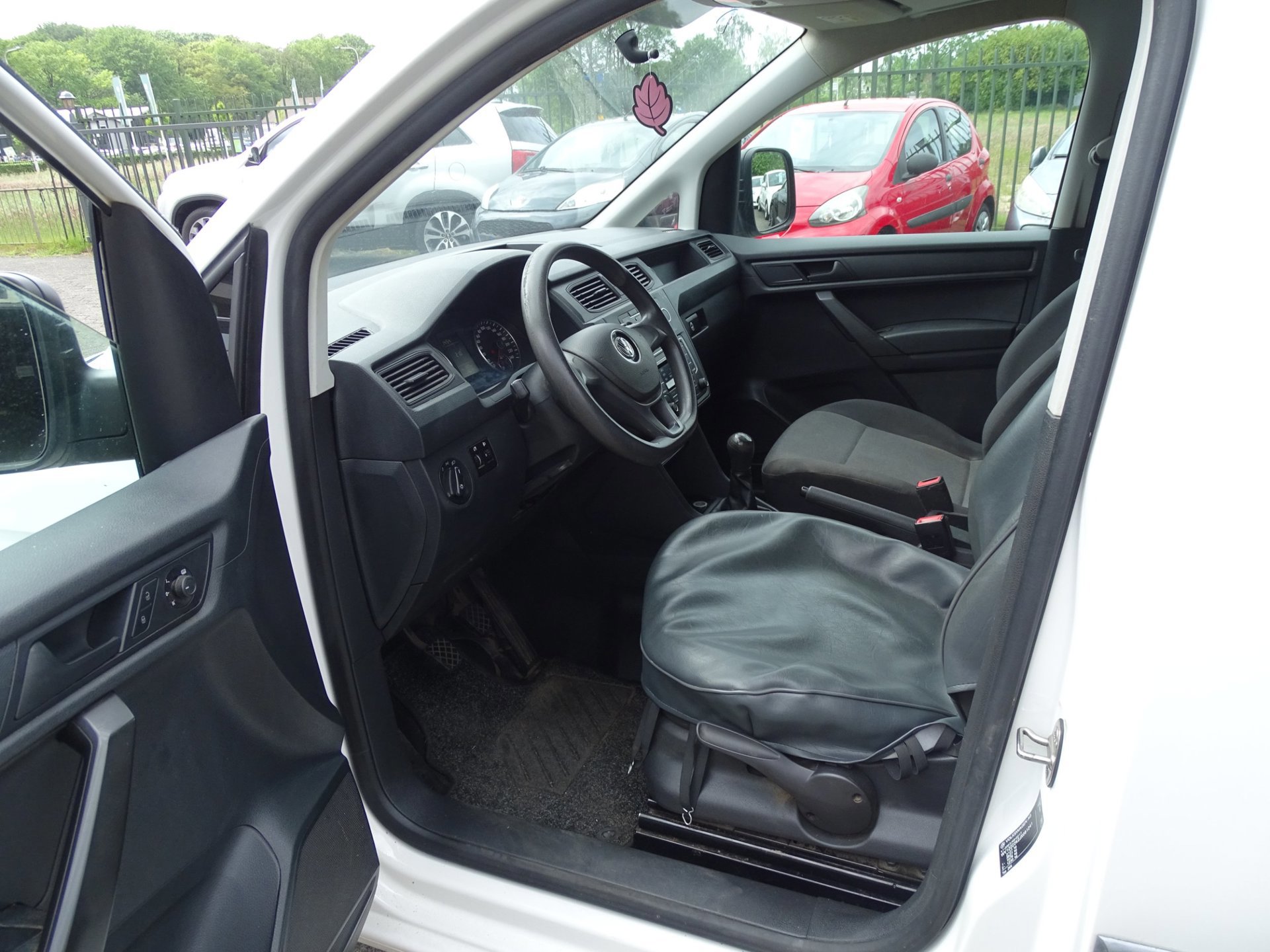 Volkswagen Caddy 2.0 TDI L1H1 BMT Trendline (2018), foto 7