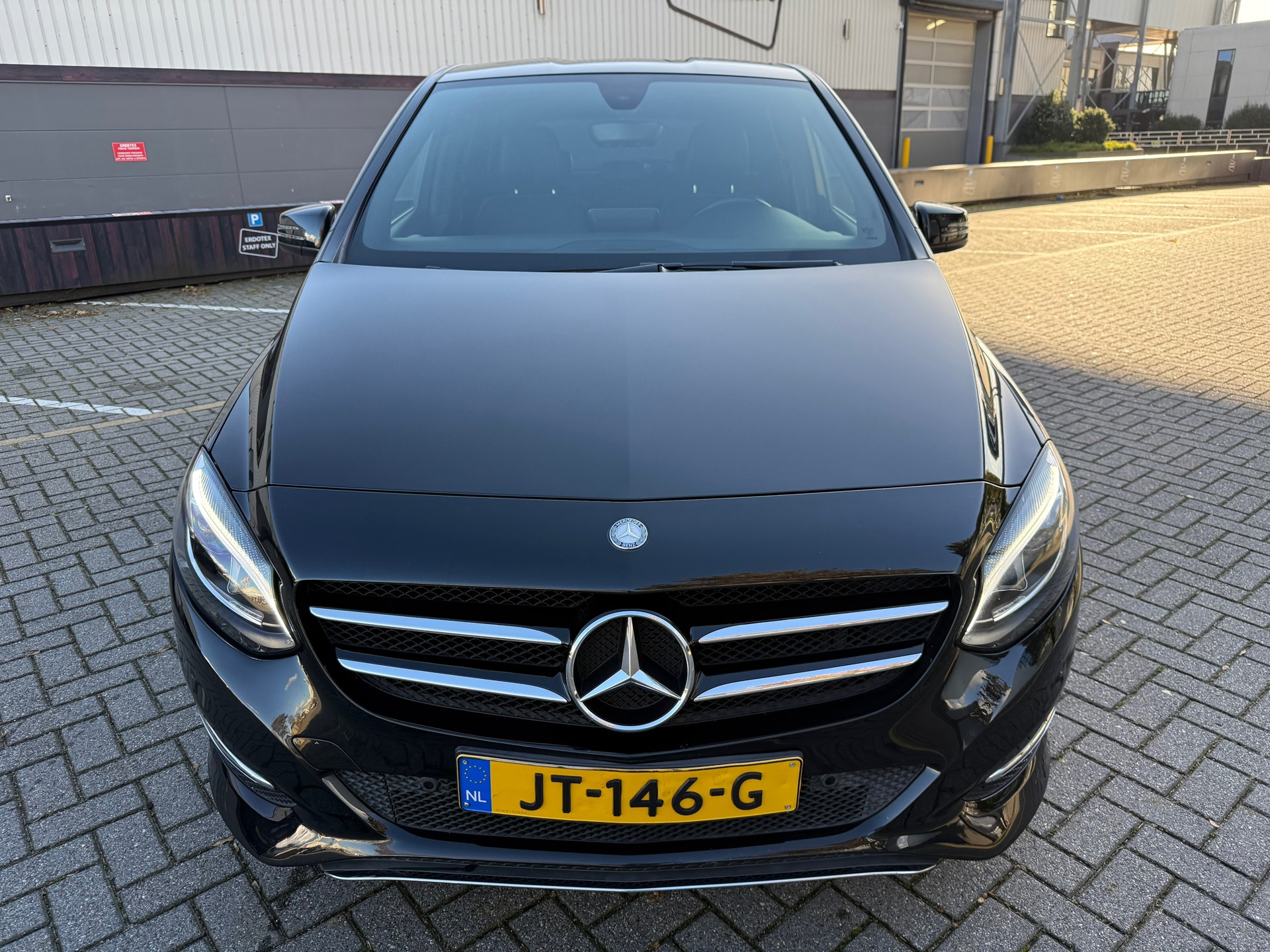 Mercedes-Benz B-klasse 180 Ambition (2016), foto 2