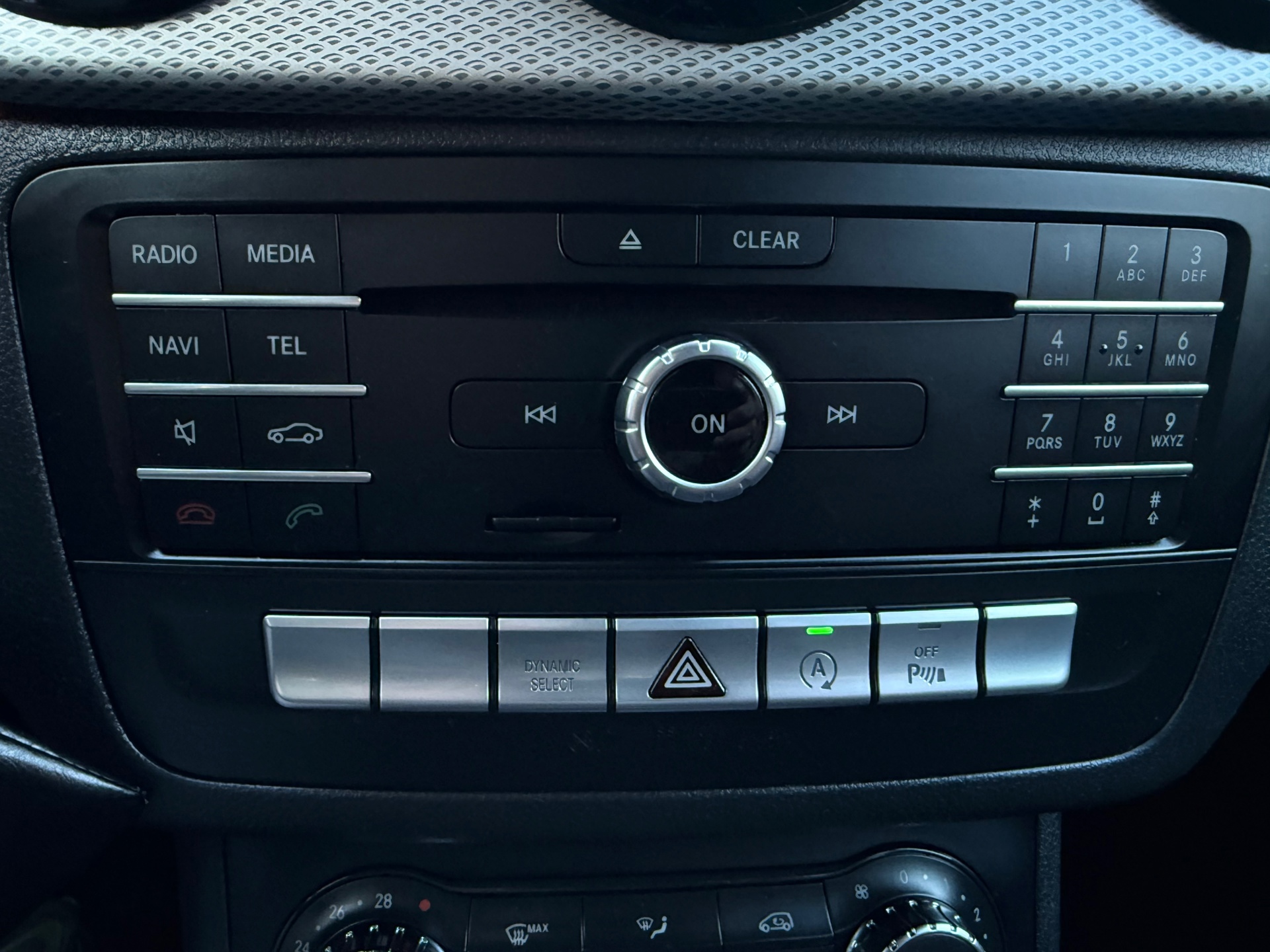 Mercedes-Benz B-klasse 180 Ambition (2016), foto 15