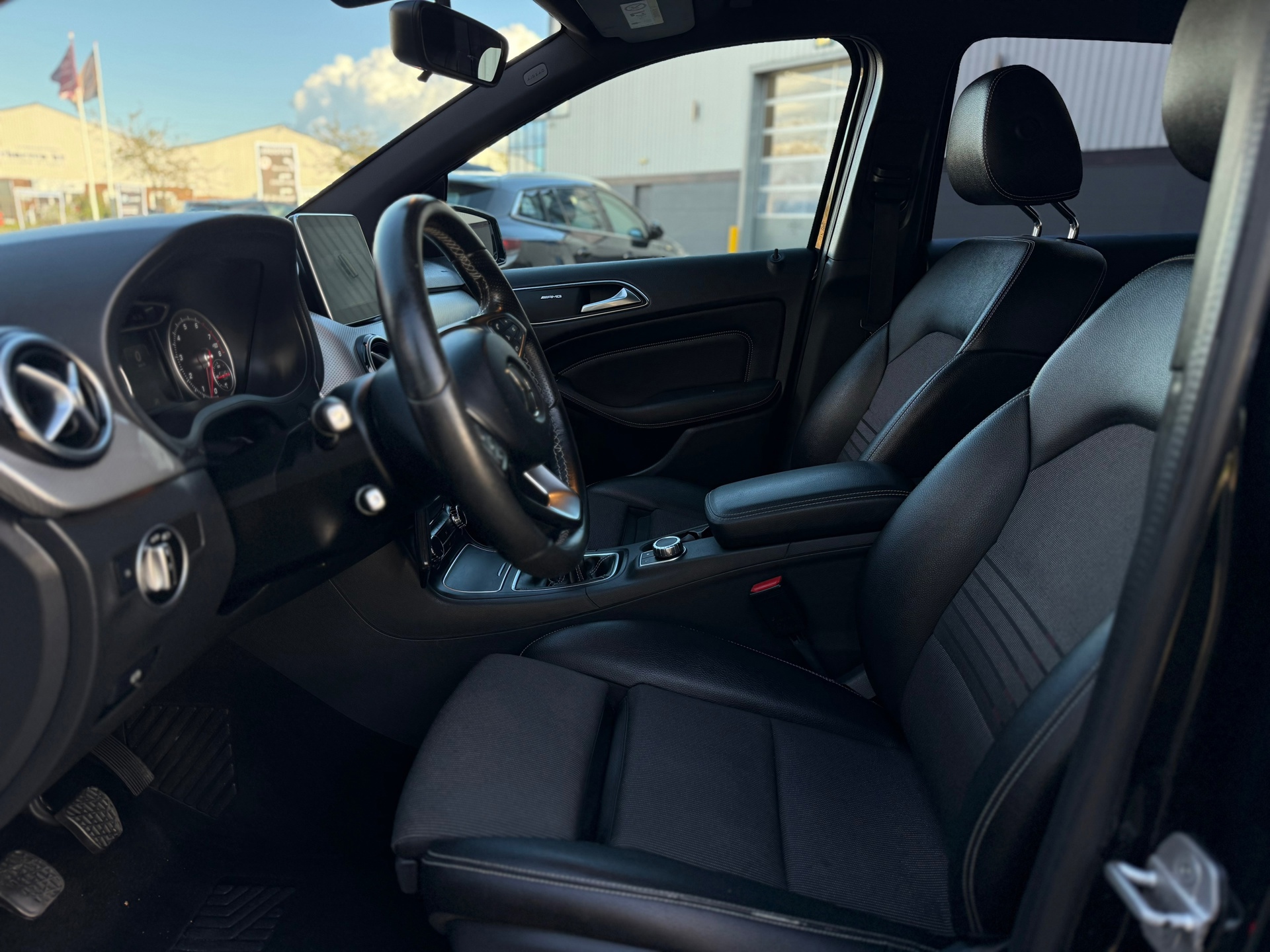 Mercedes-Benz B-klasse 180 Ambition (2016), foto 10
