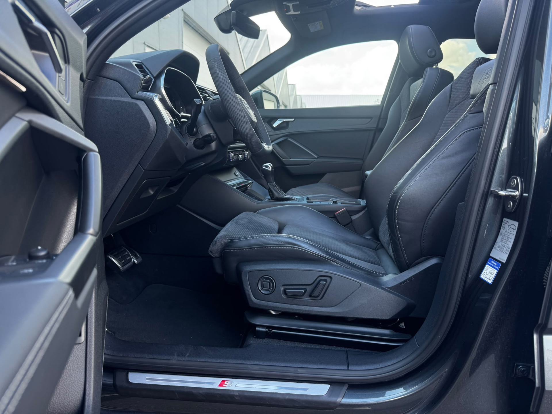 Audi Q3 Sportback 45 TFSI e S-Line (2022), foto 7
