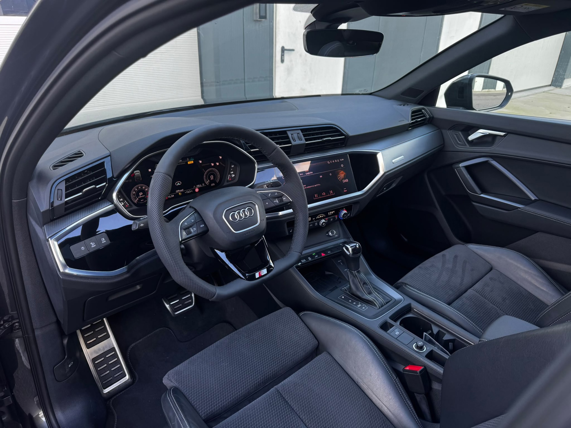 Audi Q3 Sportback 45 TFSI e S-Line (2022), foto 8