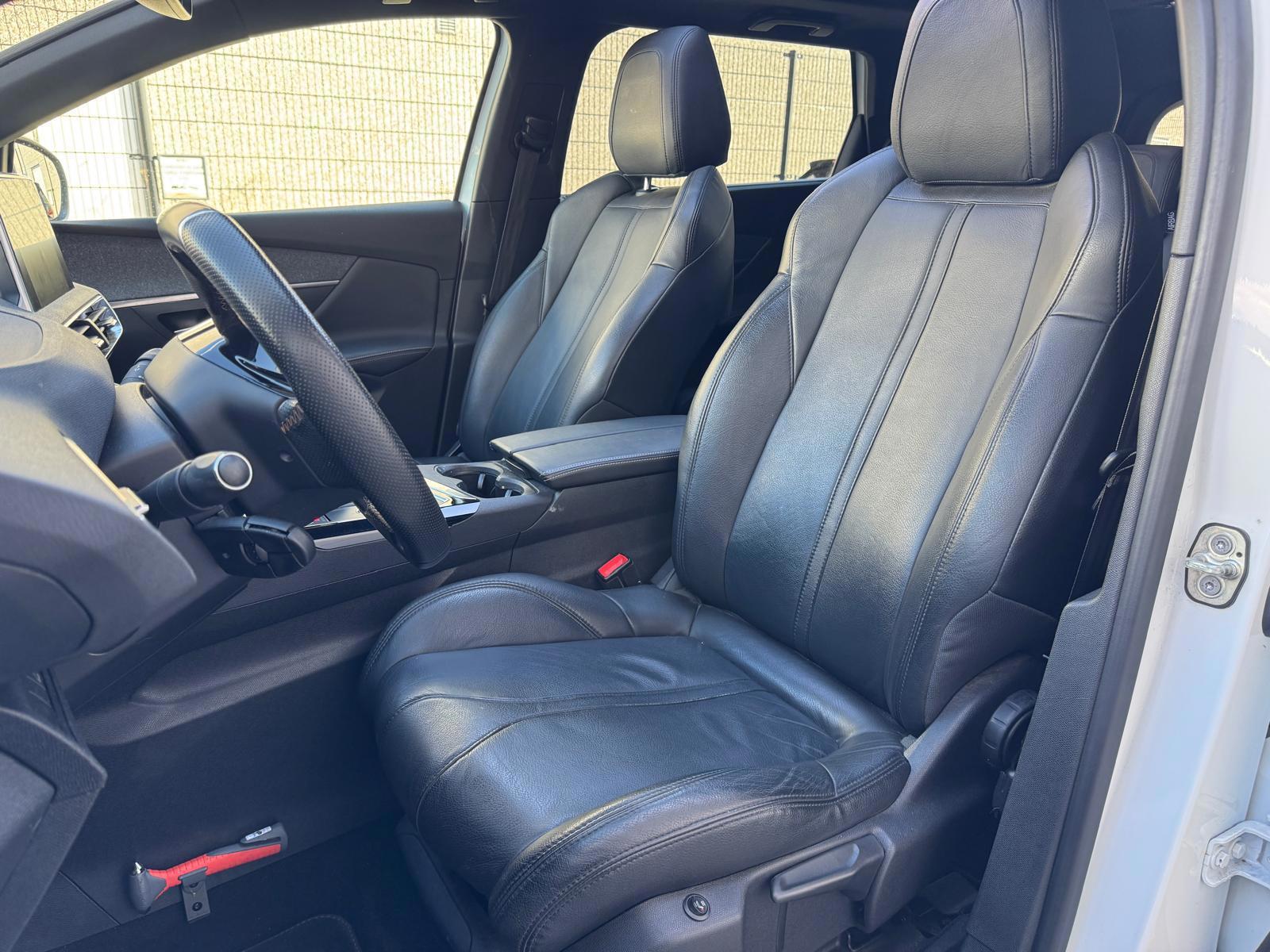 Peugeot 5008 1.2 PureTech Blue Lease GT-Line (2019), foto 12