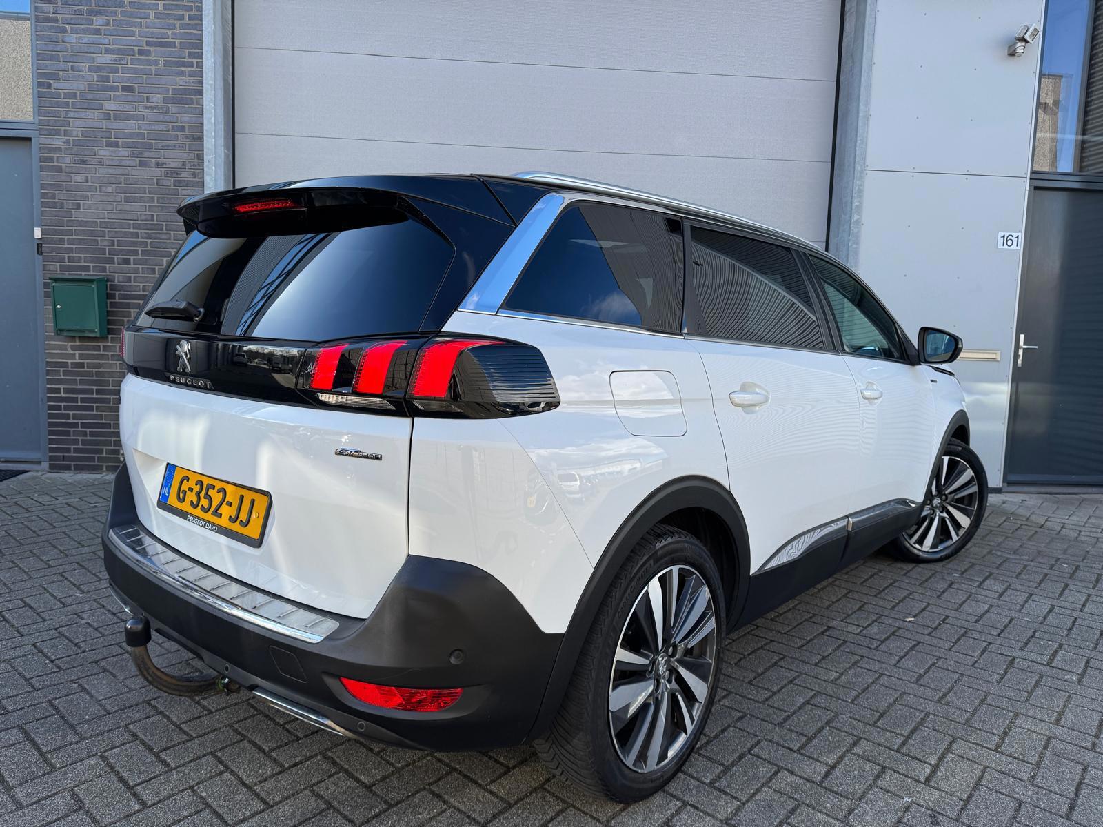 Peugeot 5008 1.2 PureTech Blue Lease GT-Line (2019), foto 3