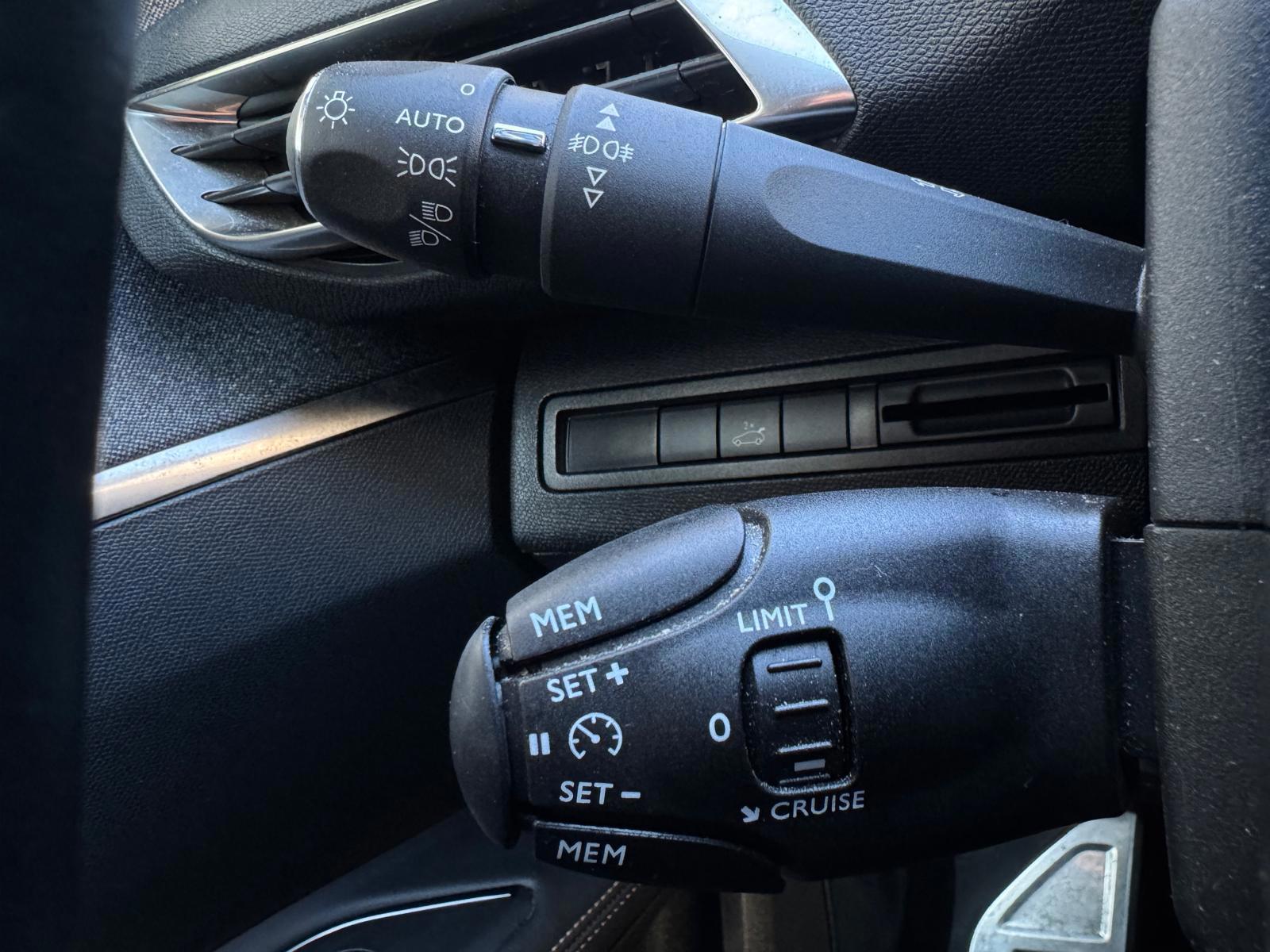 Peugeot 5008 1.2 PureTech Blue Lease GT-Line (2019), foto 25