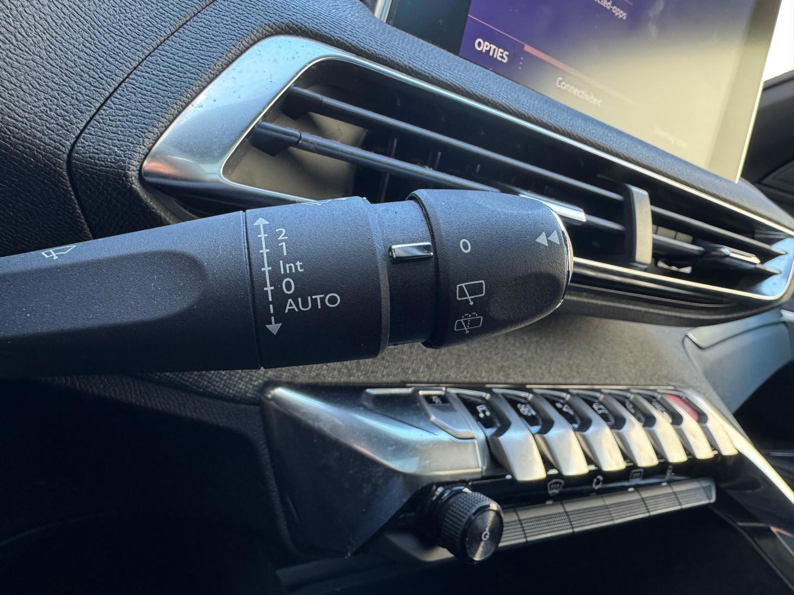 Peugeot 5008 1.2 PureTech Blue Lease GT-Line (2019), foto 28