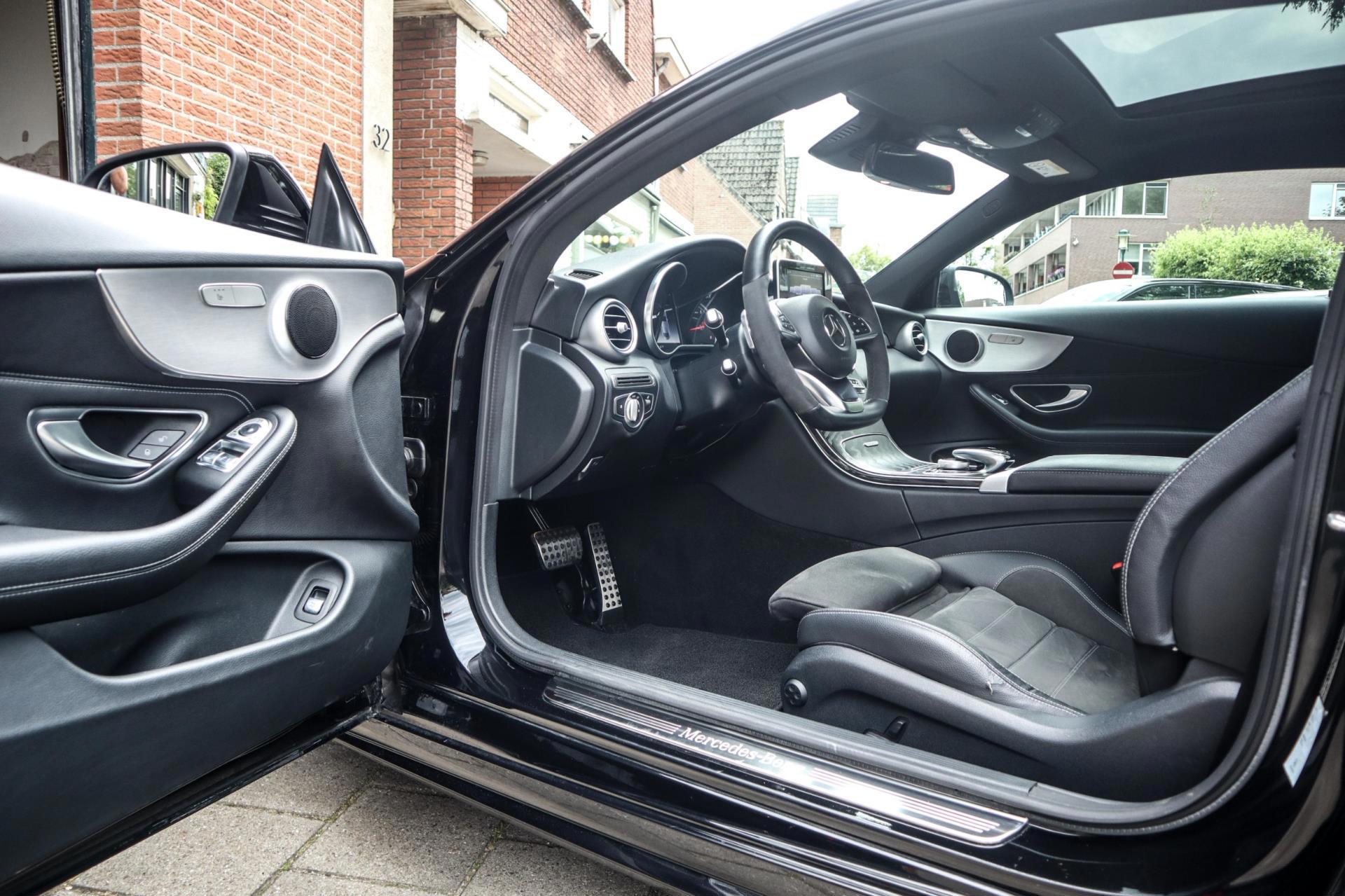 Mercedes-Benz C-klasse 200 AMG Line (2018), foto 16
