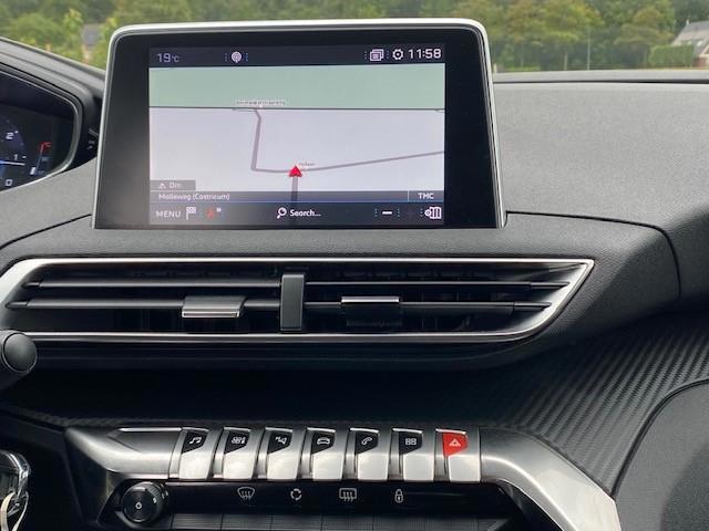 Peugeot 5008 1.2 PureTech Blue Lease Executive 7PS (2017), foto 18