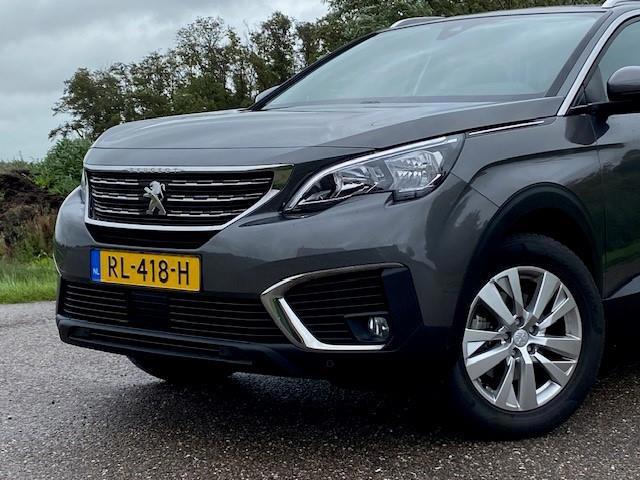 Peugeot 5008 1.2 PureTech Blue Lease Executive 7PS (2017), foto 3