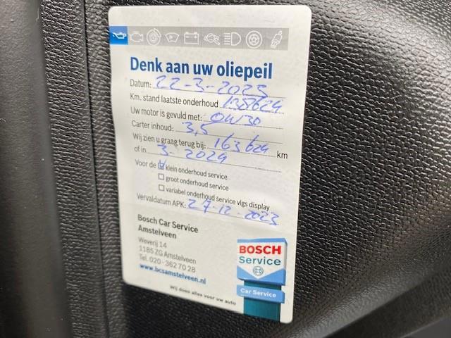 Peugeot 5008 1.2 PureTech Blue Lease Executive 7PS (2017), foto 8