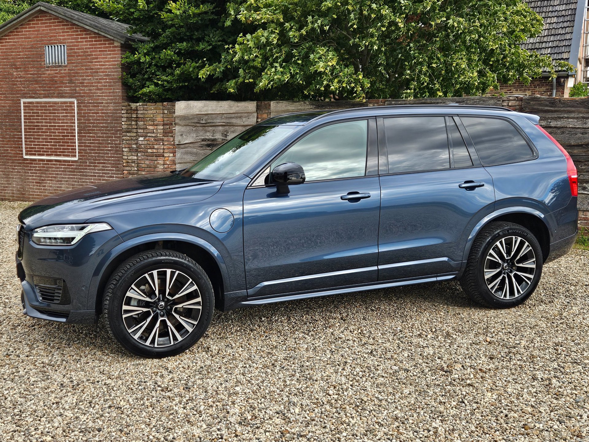 Volvo XC90 2.0 T8 Recharge AWD Plus Dark 7p (2023), foto 3