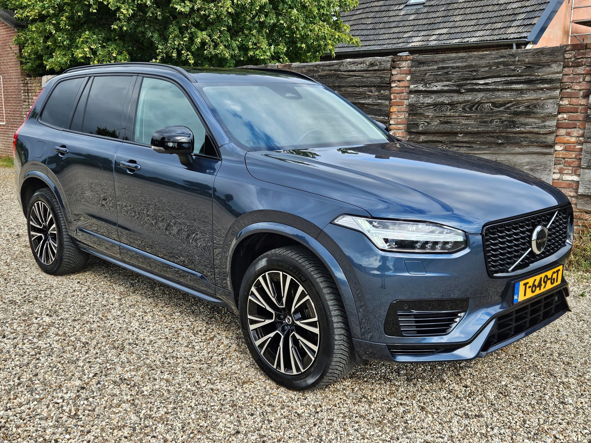 Volvo XC90 2.0 T8 Recharge AWD Plus Dark 7p (2023), foto 4