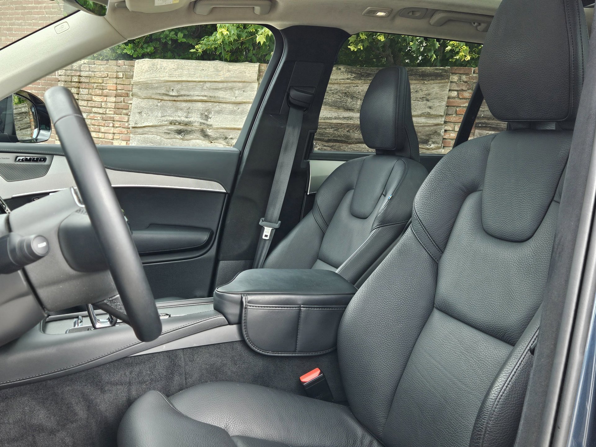 Volvo XC90 2.0 T8 Recharge AWD Plus Dark 7p (2023), foto 7