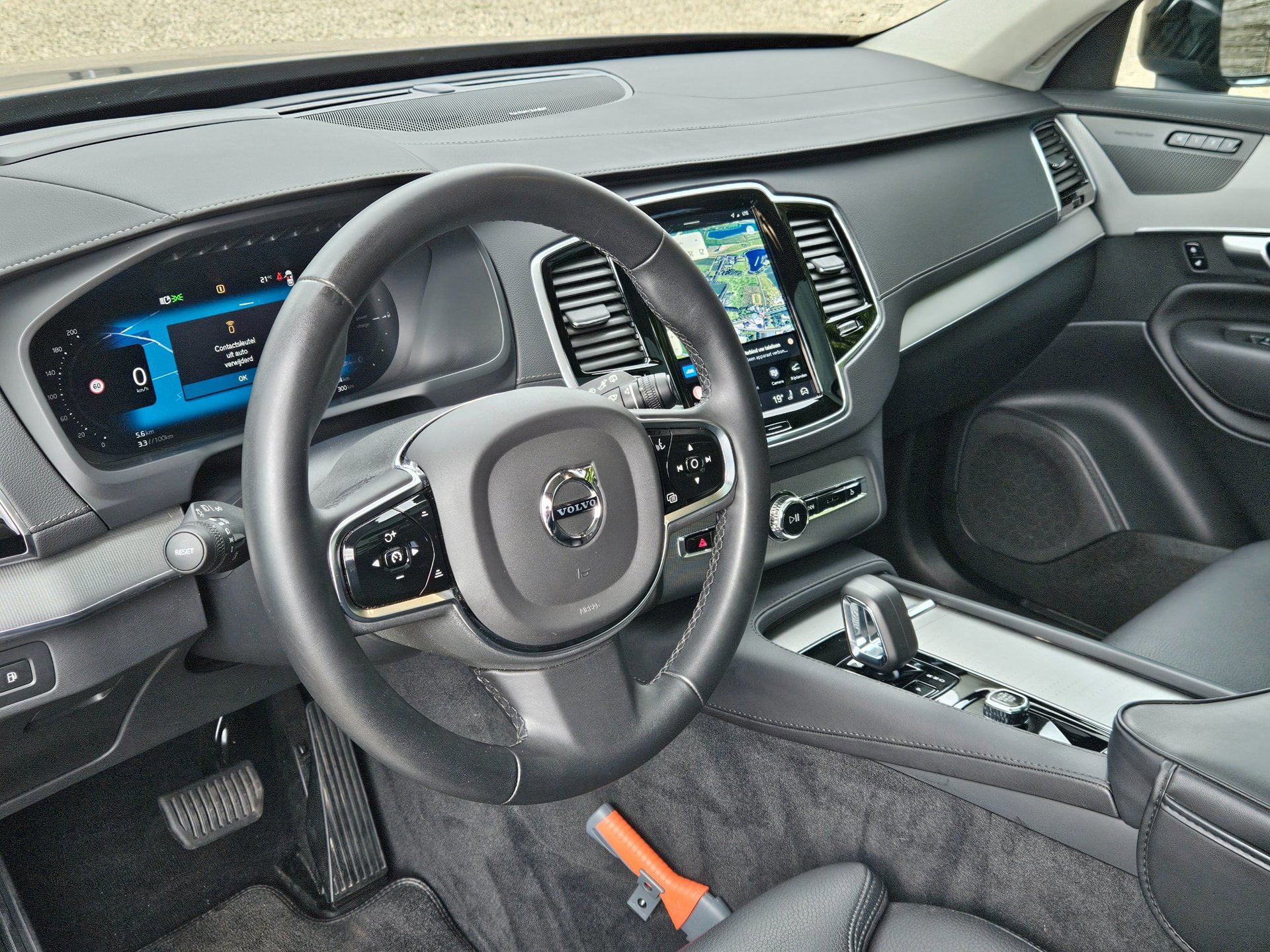 Volvo XC90 2.0 T8 Recharge AWD Plus Dark 7p (2023), foto 10