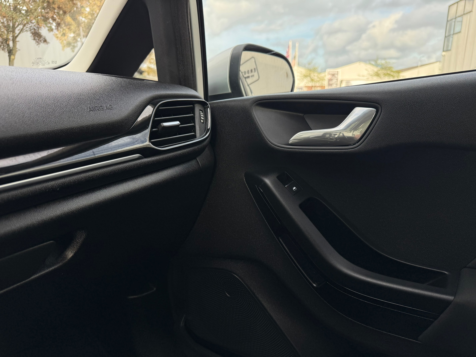 Ford Fiesta 1.1 Trend (2019), foto 20