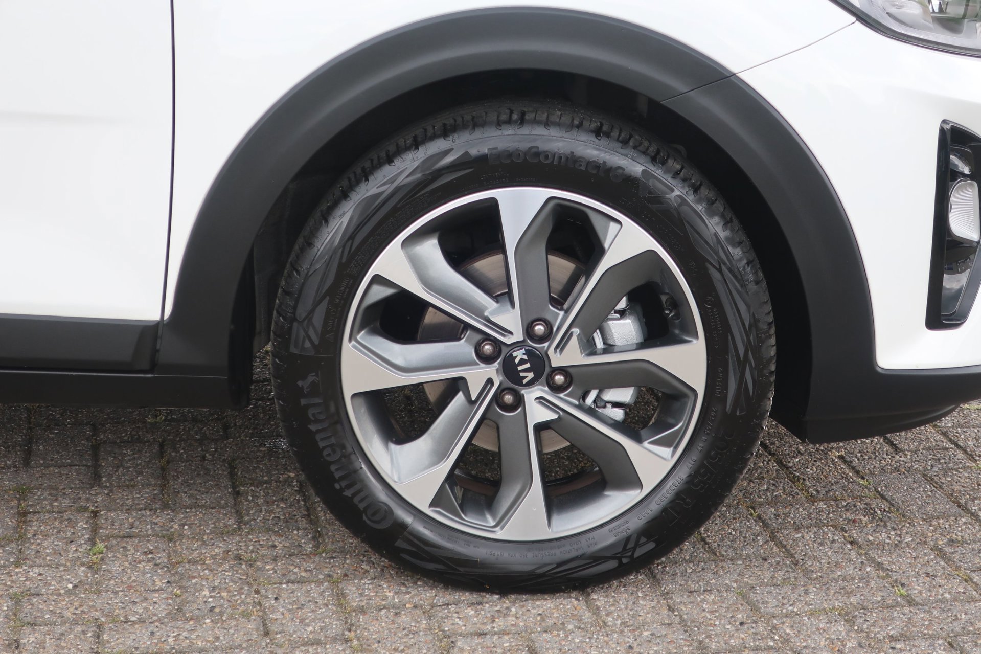 Kia Stonic 1.0 T-GDi DynamicLine 1e (2018), foto 33