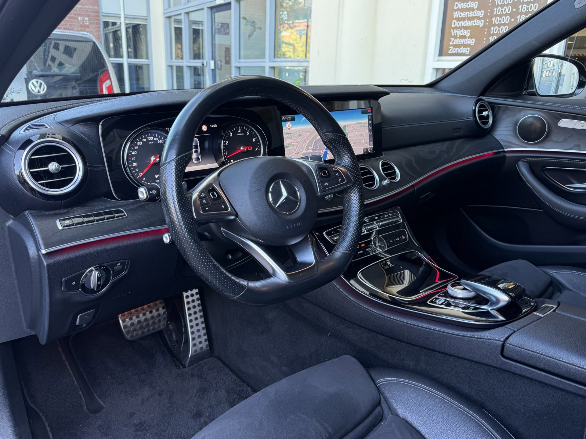 Mercedes-Benz E-klasse 250 AUT 2016 AMG Zwart 112878 (2016), foto 24