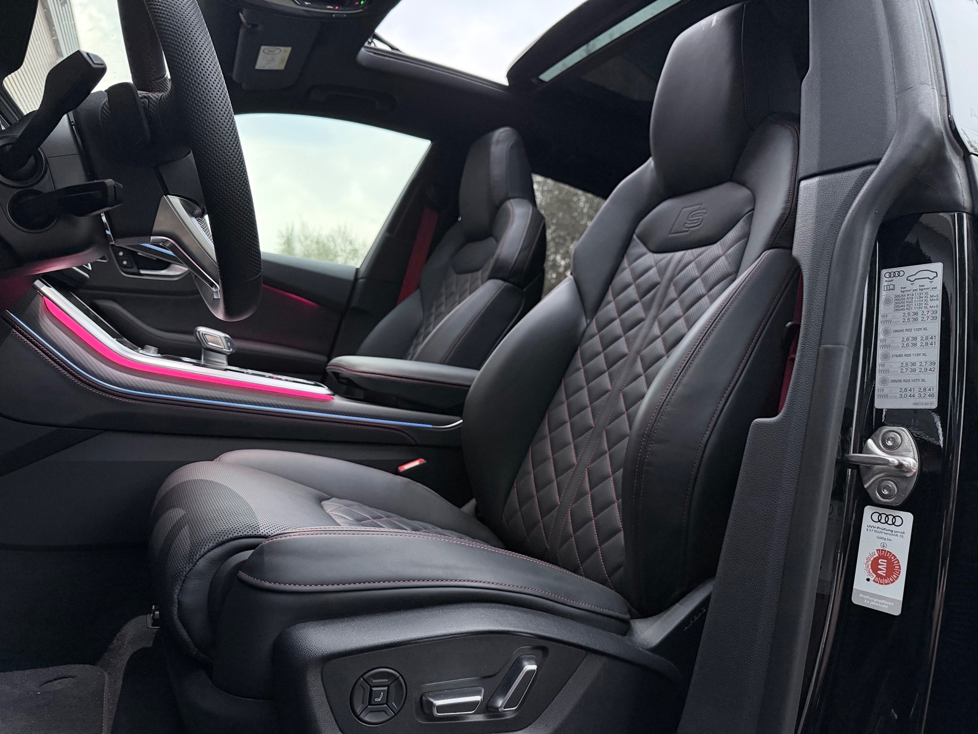 Audi Q8 60 TFSI e quattro Pro Line S Competition (2026), foto 16