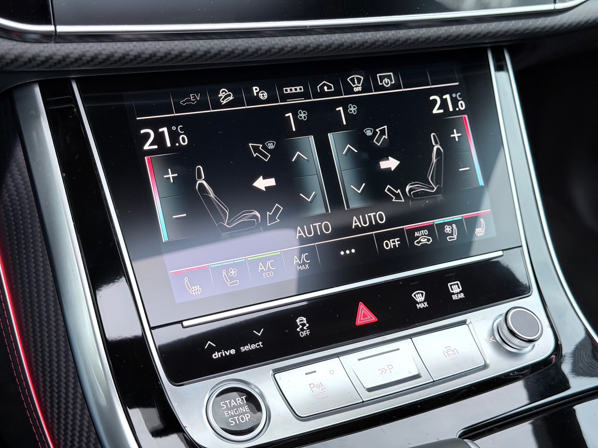 Audi Q8 60 TFSI e quattro Pro Line S Competition (2026), foto 30