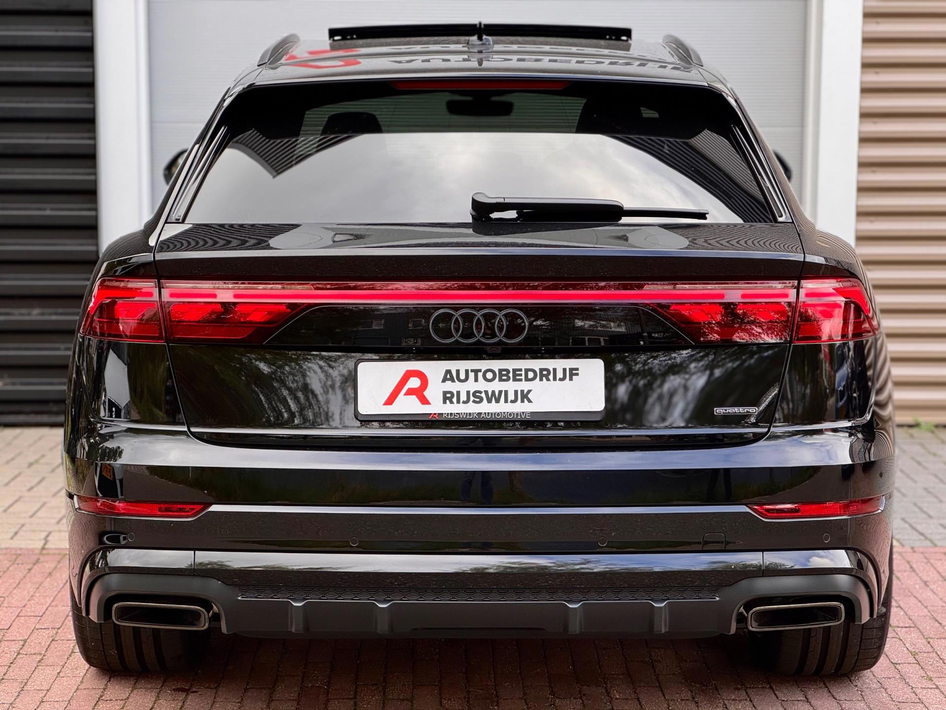 Audi Q8 60 TFSI e quattro Pro Line S Competition (2026), foto 9