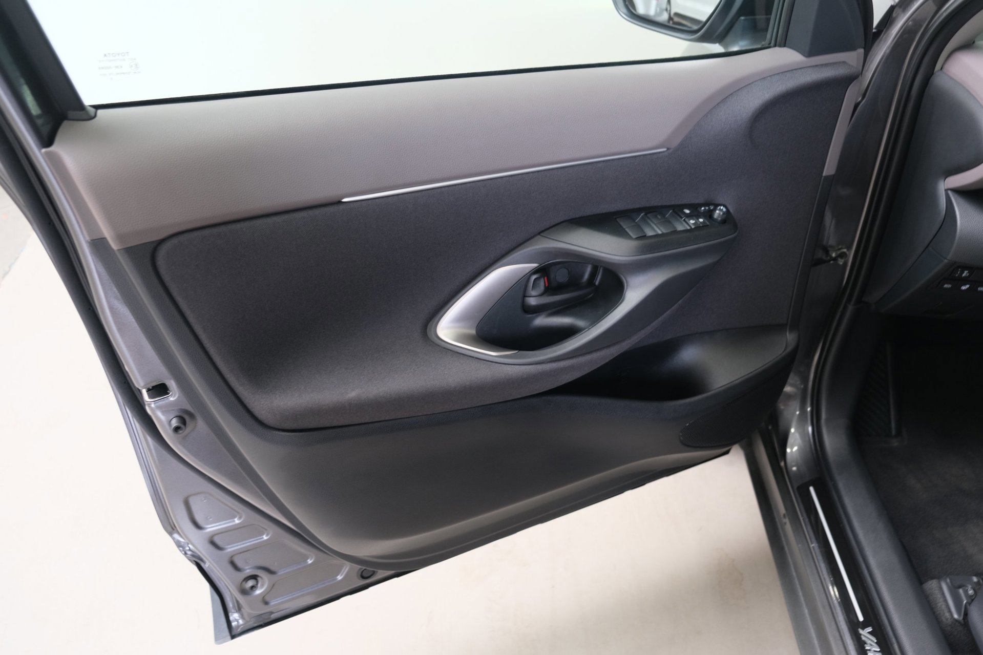 Toyota Yaris Cross 1.5 Hybrid 130 GR SPORT (2025), foto 12