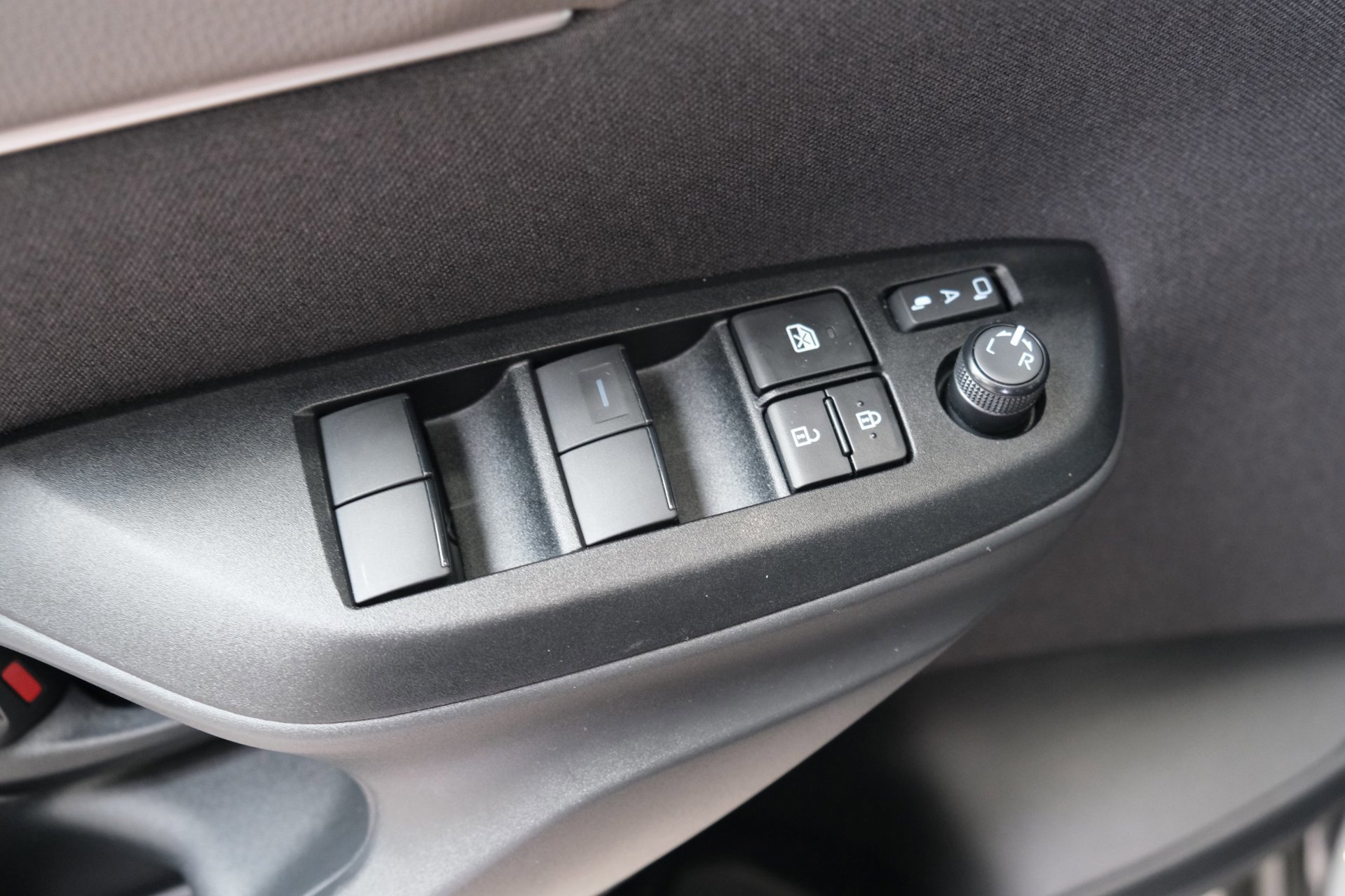 Toyota Yaris Cross 1.5 Hybrid 130 GR SPORT (2025), foto 13